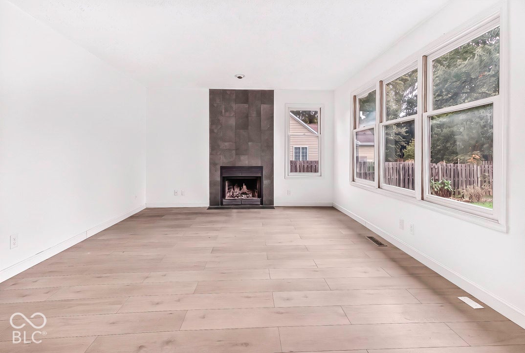 6743 Bluffgrove Drive, Indianapolis, IN 46278 6743 Bluffgrove Drive, Indianapolis, IN 46278