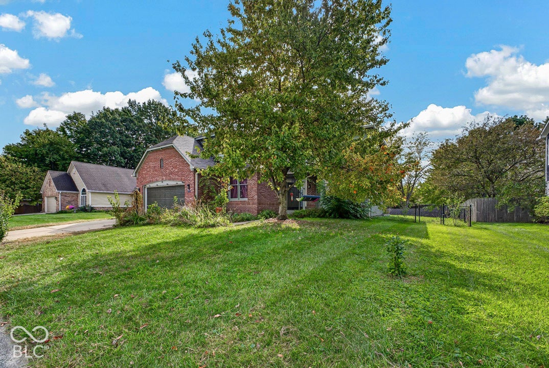 6743 Bluffgrove Drive, Indianapolis, IN 46278 6743 Bluffgrove Drive, Indianapolis, IN 46278