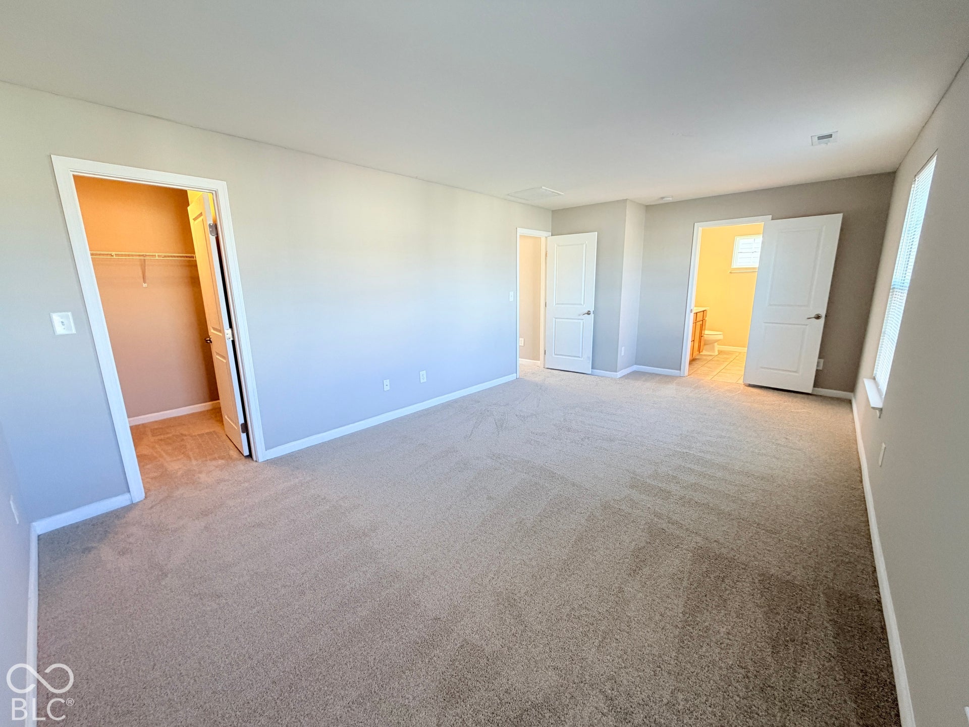 652 Classic Lane, Greenwood, IN 46143 Carpeted flooring, light gray wall paint, and white trim throughout