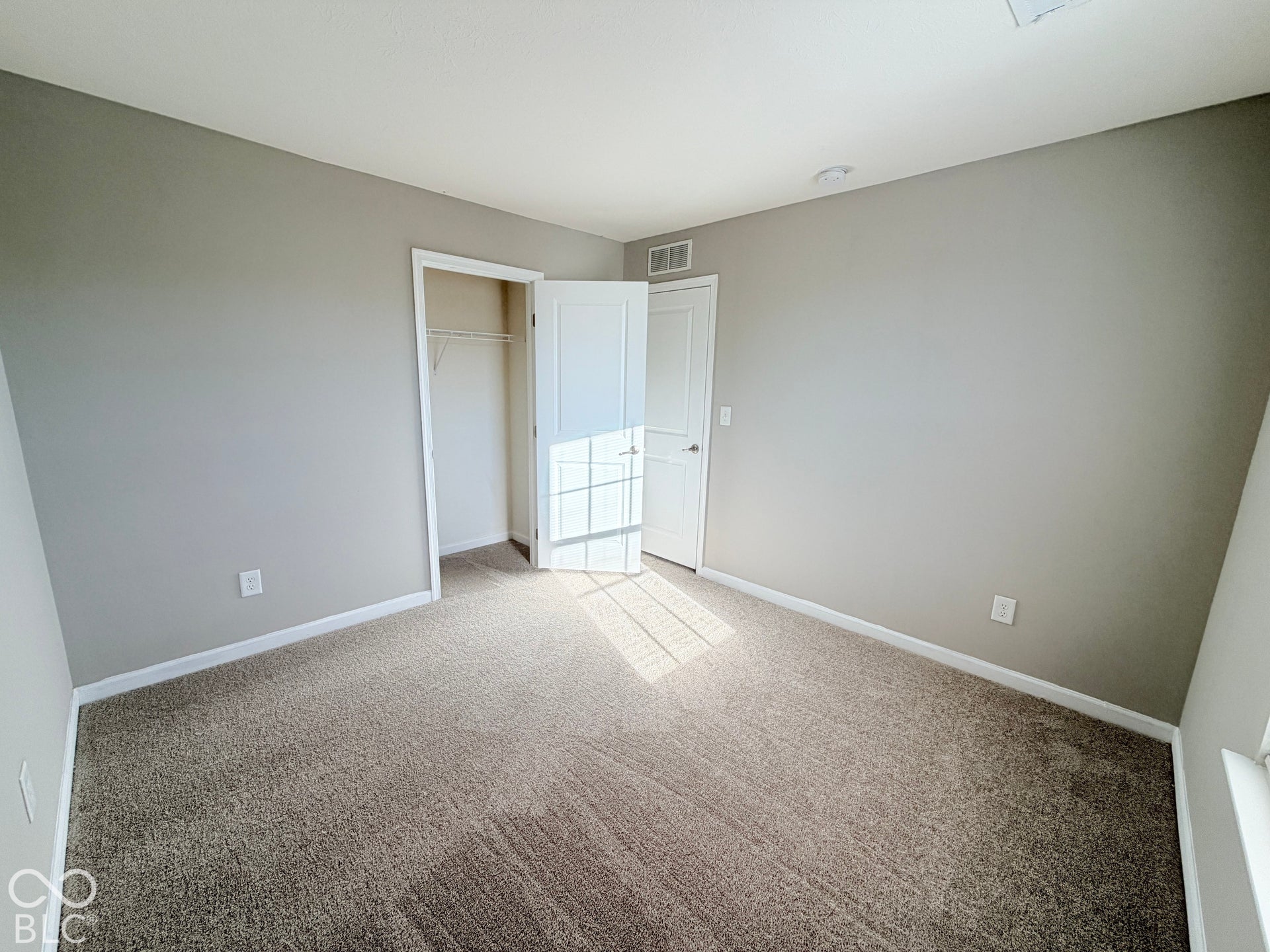 652 Classic Lane, Greenwood, IN 46143 Neutral wall color, carpeted flooring, white trim, and white doors