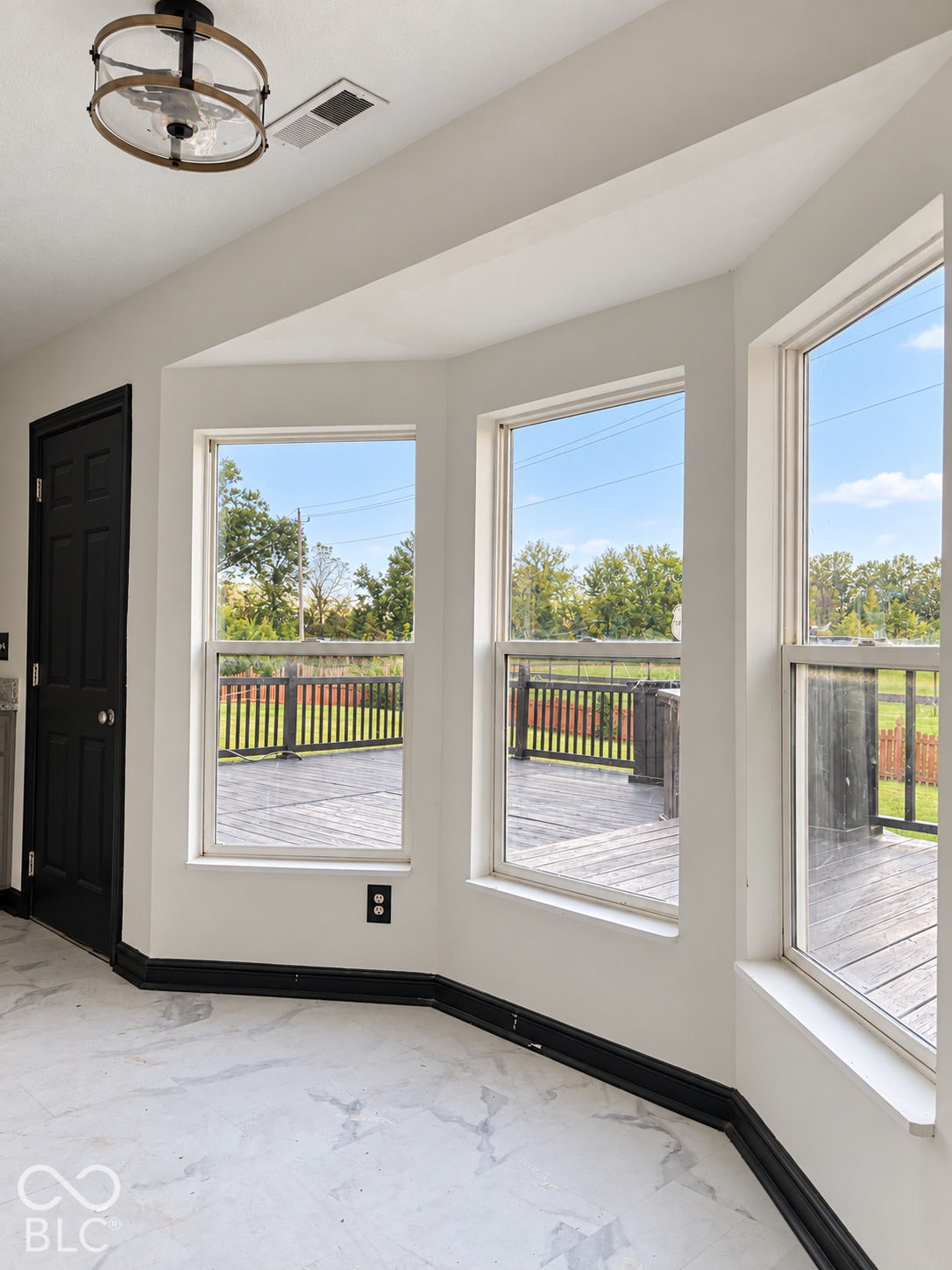 9905 Alexia Drive, Indianapolis, IN 46236 9905 Alexia Drive, Indianapolis, IN 46236