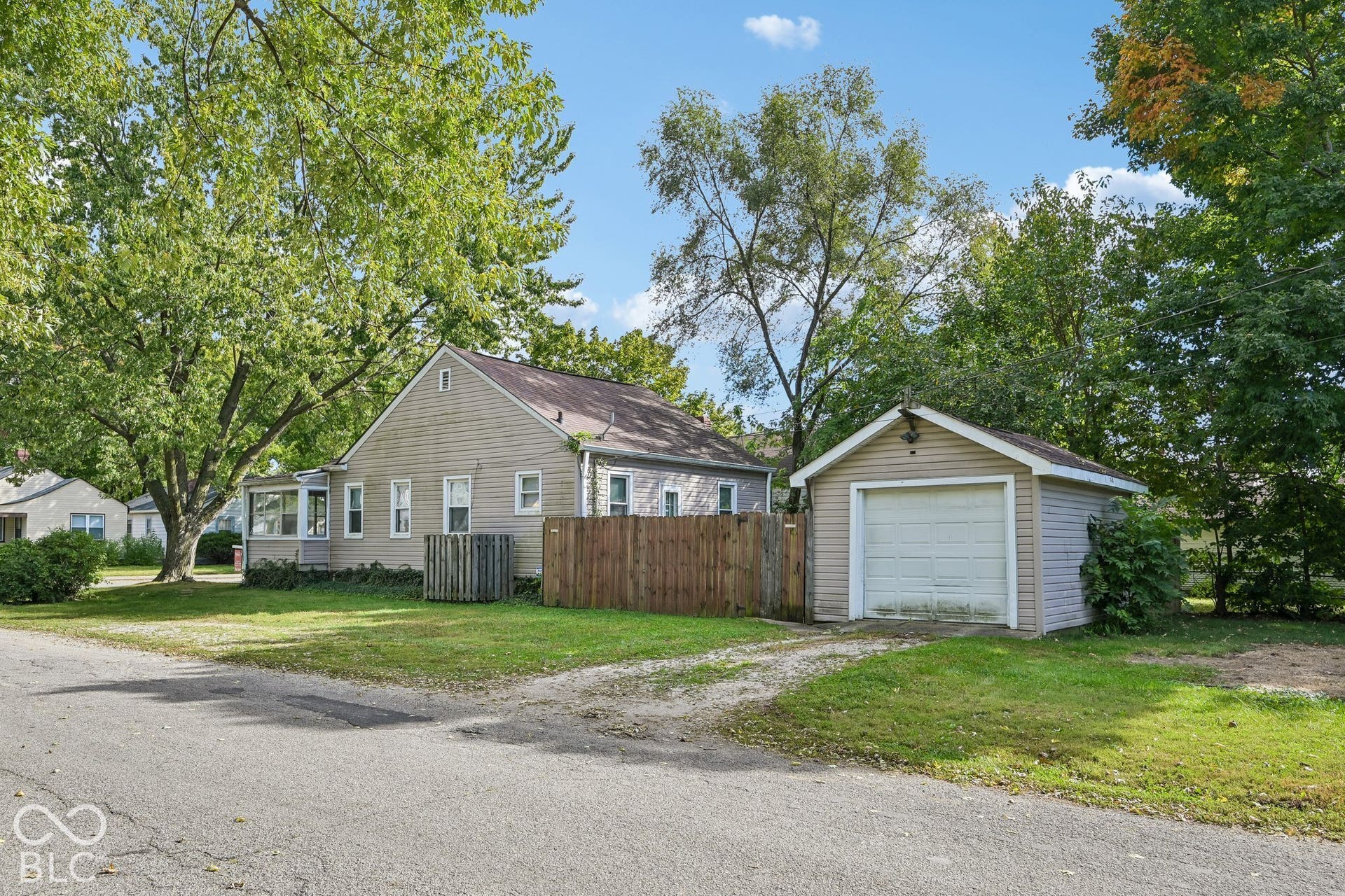 1330 N Berwick Avenue, Indianapolis, IN 46222
