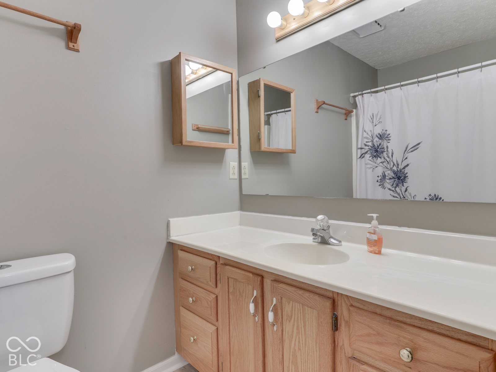 3990 Leslie Court, Franklin, IN 46131