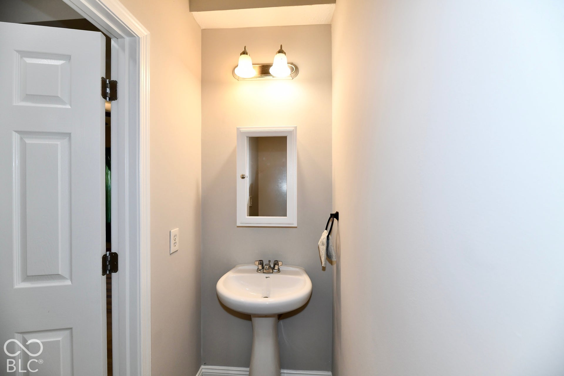 8020 Retreat Lane, Indianapolis, IN 46259