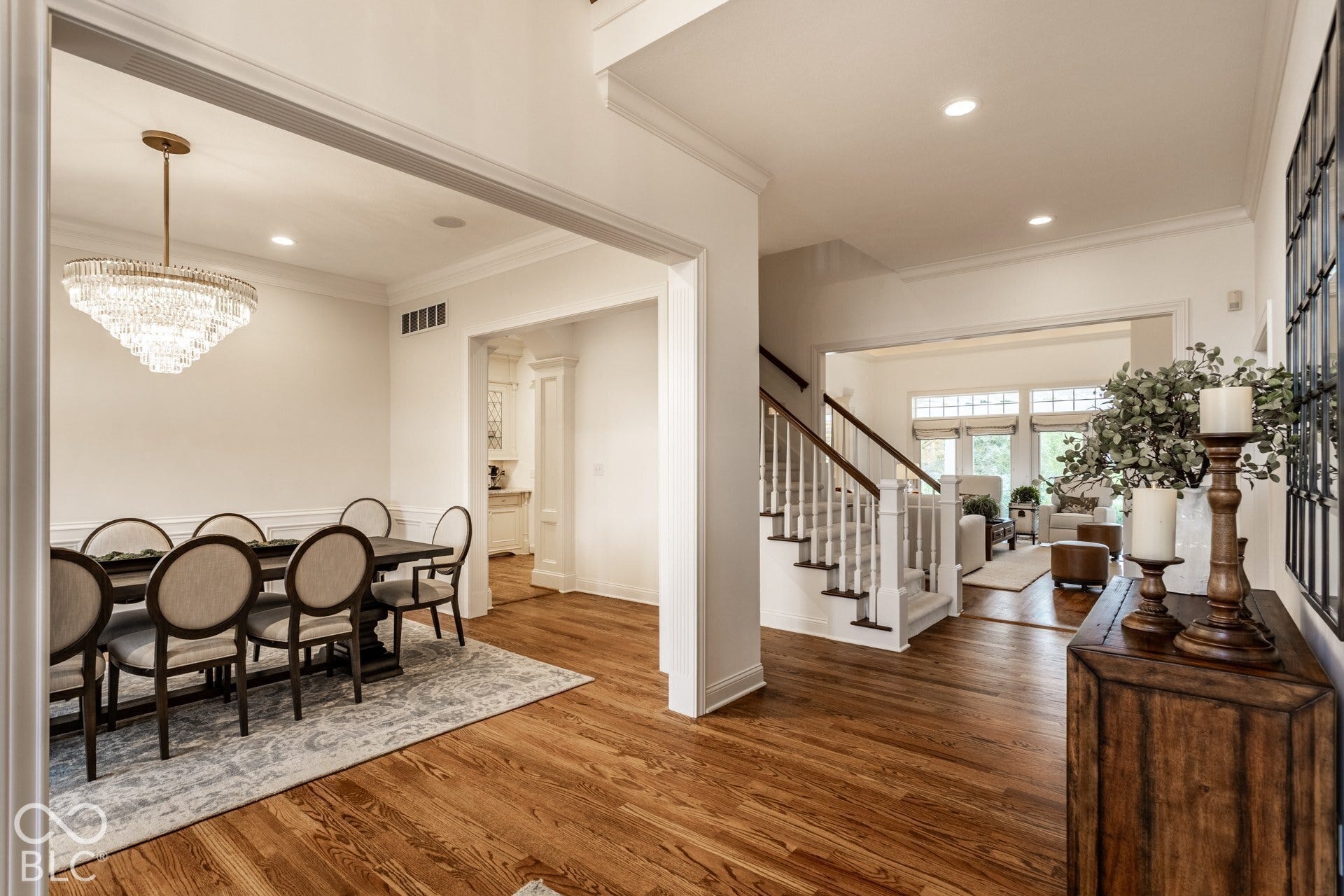 2 Stone Wall Lane, Zionsville, IN 46077