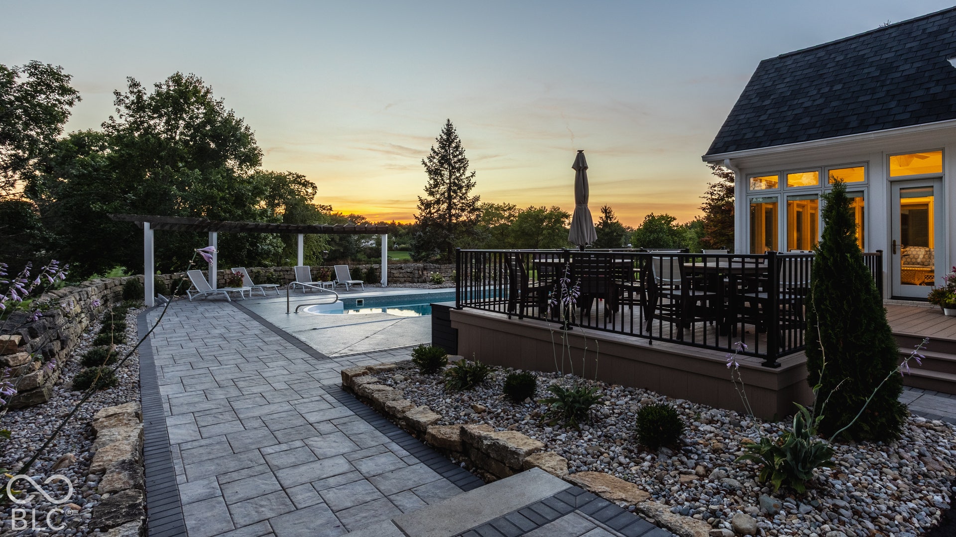 2 Stone Wall Lane, Zionsville, IN 46077