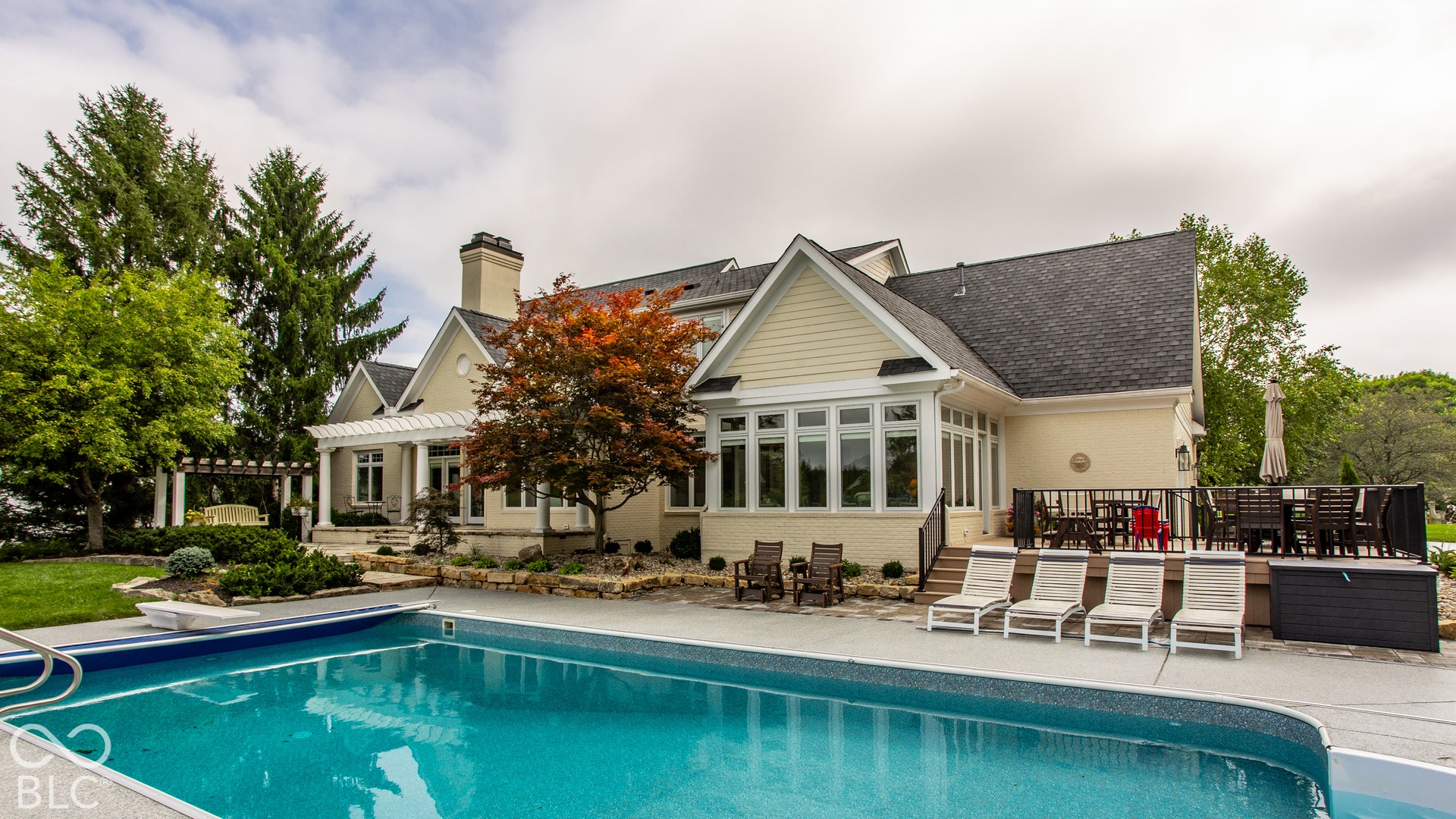 2 Stone Wall Lane, Zionsville, IN 46077