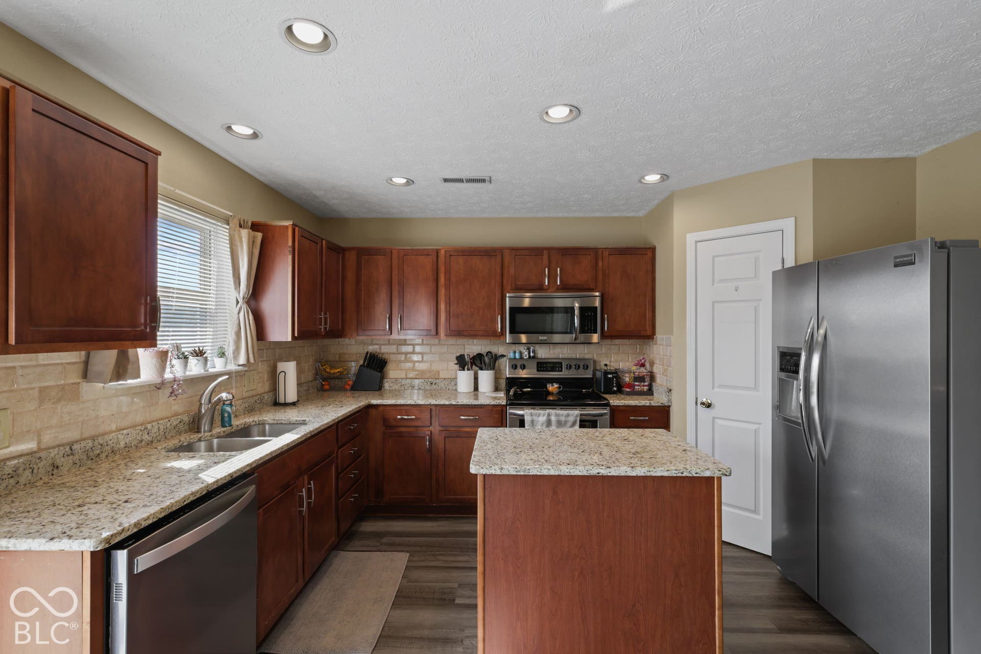 7829 Sergi Canyon Drive, Indianapolis, IN 46217