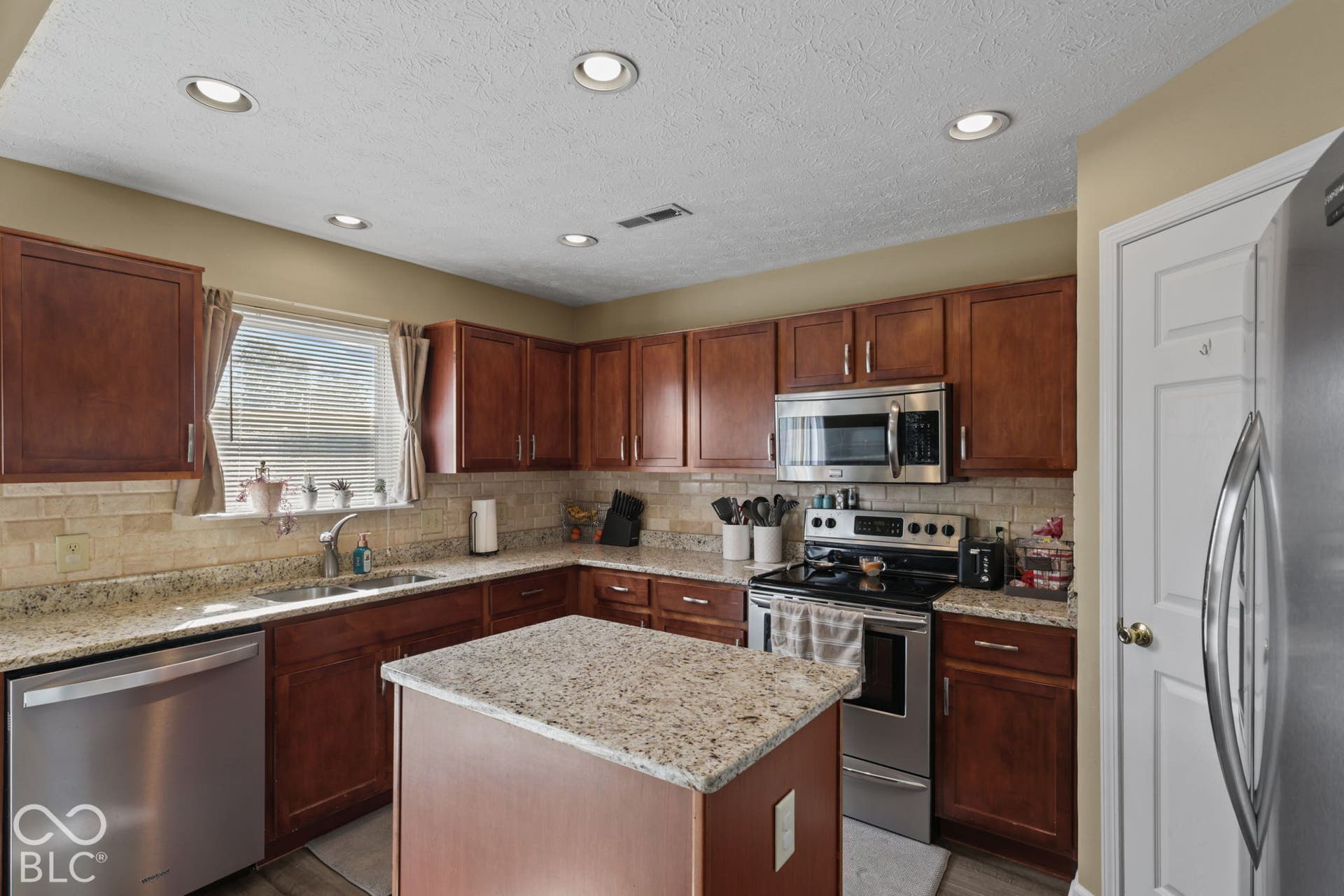 7829 Sergi Canyon Drive, Indianapolis, IN 46217