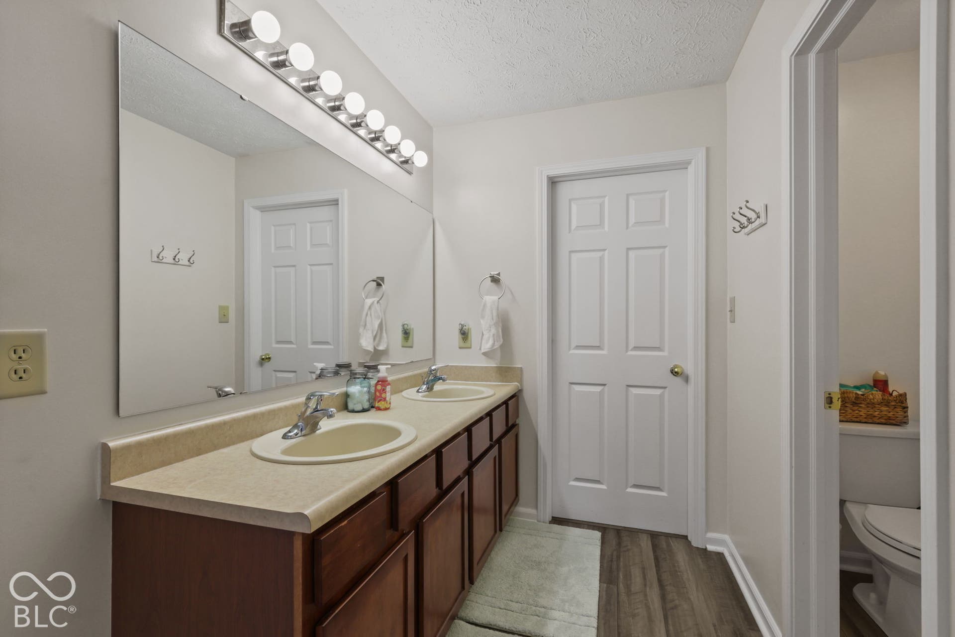 7829 Sergi Canyon Drive, Indianapolis, IN 46217