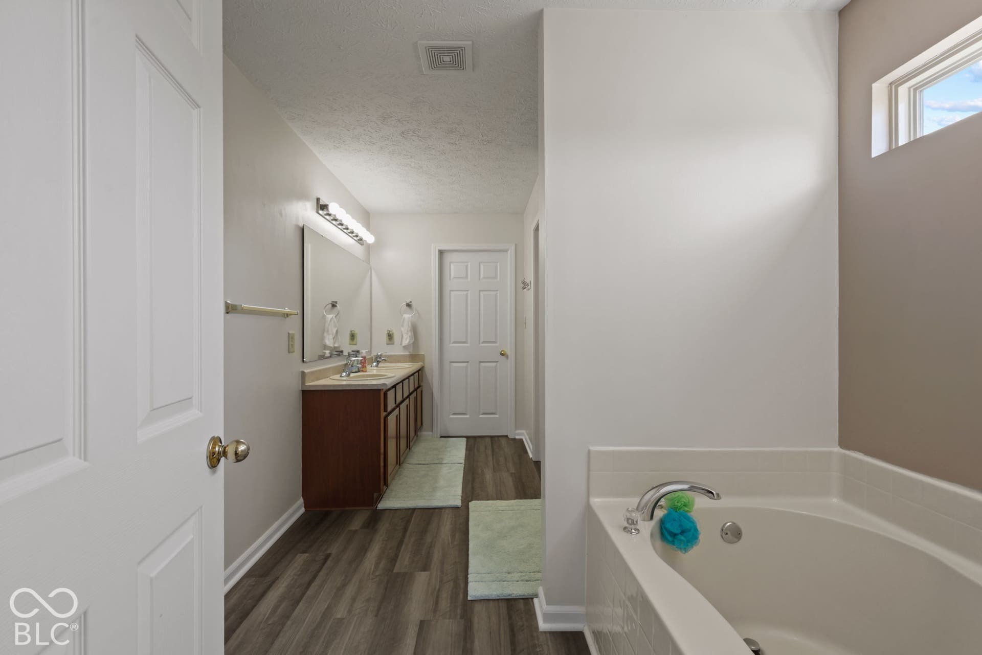 7829 Sergi Canyon Drive, Indianapolis, IN 46217