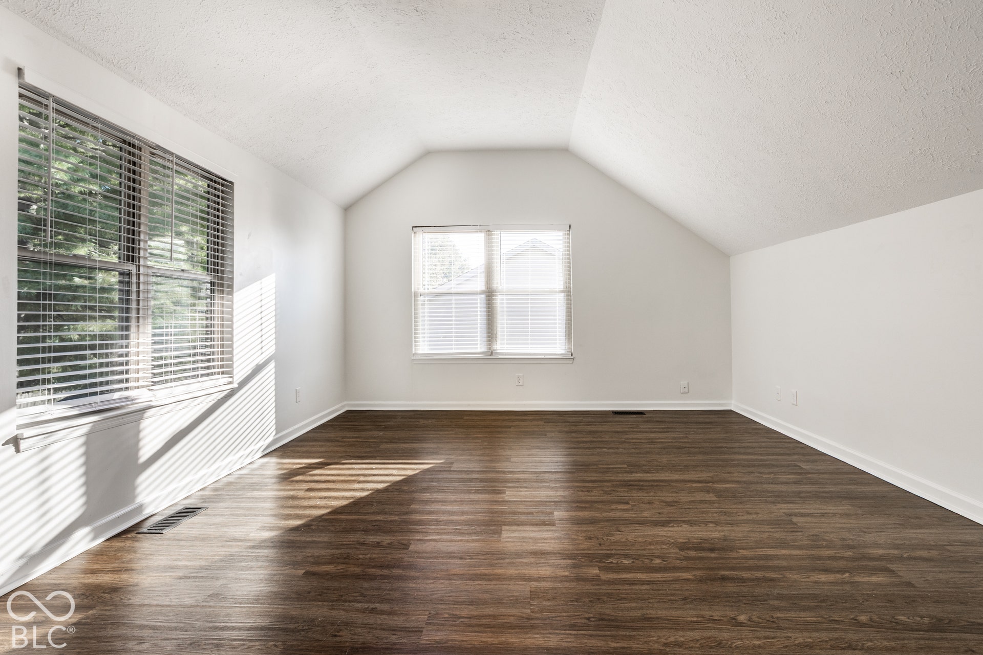 5318 Lacy Way, Greenwood, IN 46142