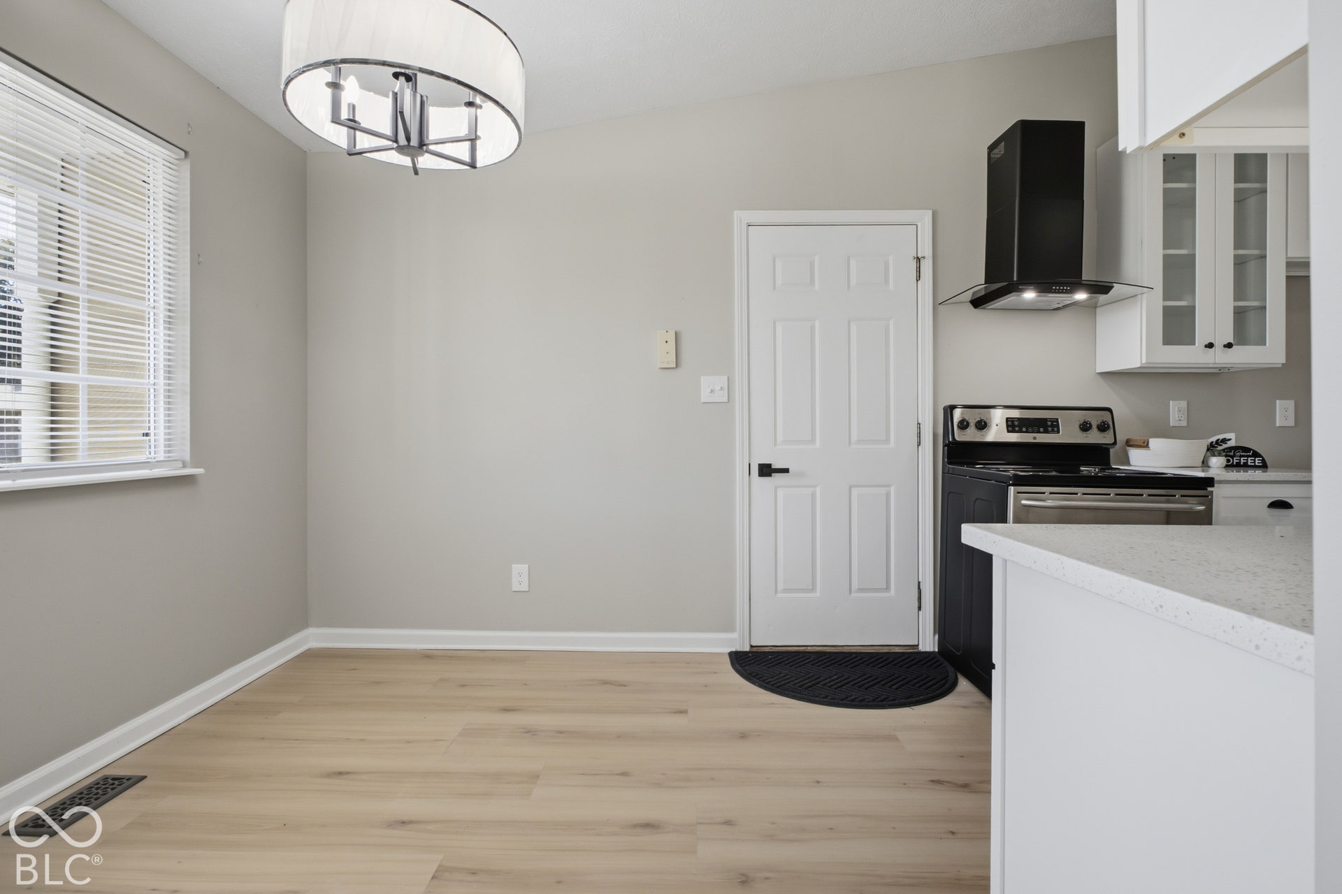 2370 Farmstead Drive, Columbus, IN 47201