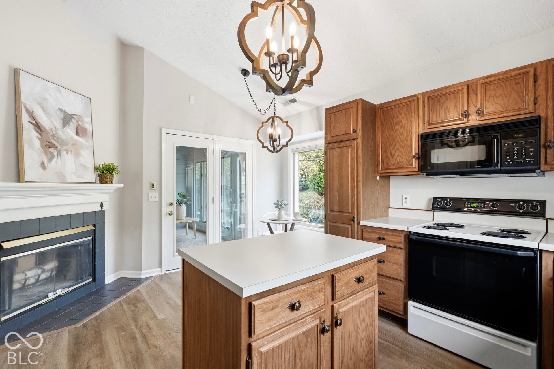 9925 Hamblin Court, Carmel, IN 46280 9925 Hamblin Court, Carmel, IN 46280