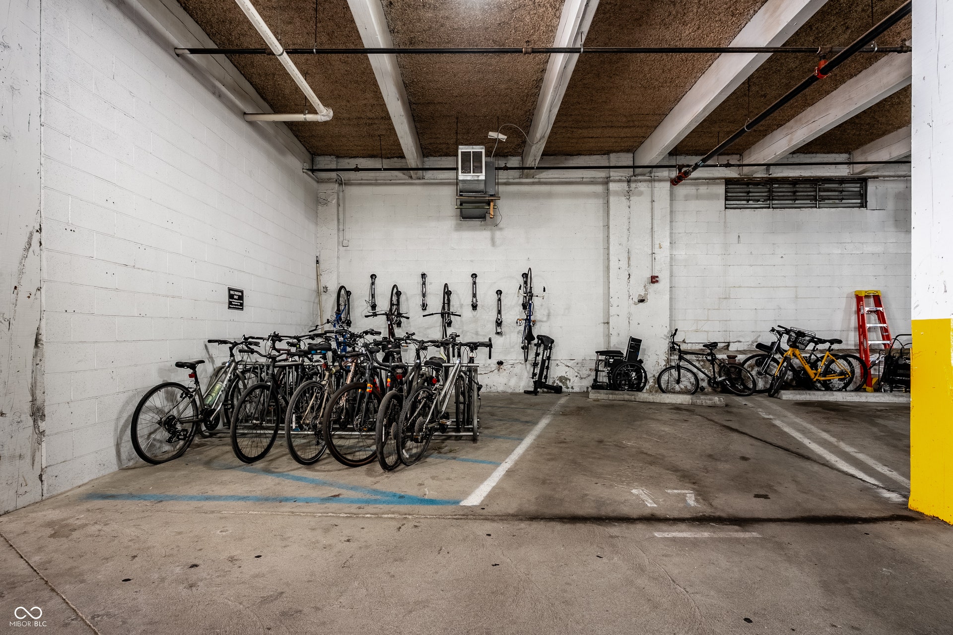 630 N College Avenue, Indianapolis, IN 46204