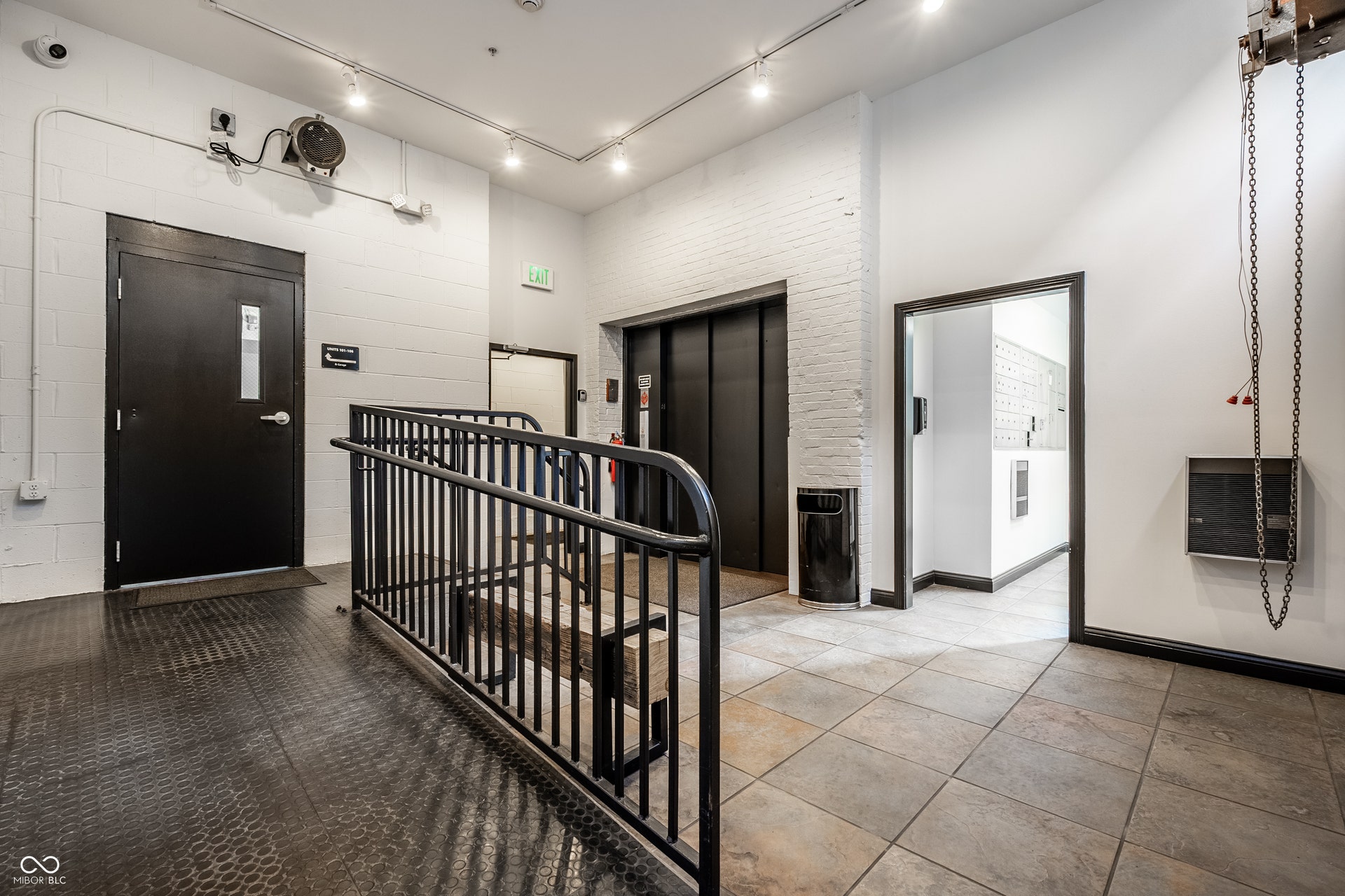 630 N College Avenue, Indianapolis, IN 46204