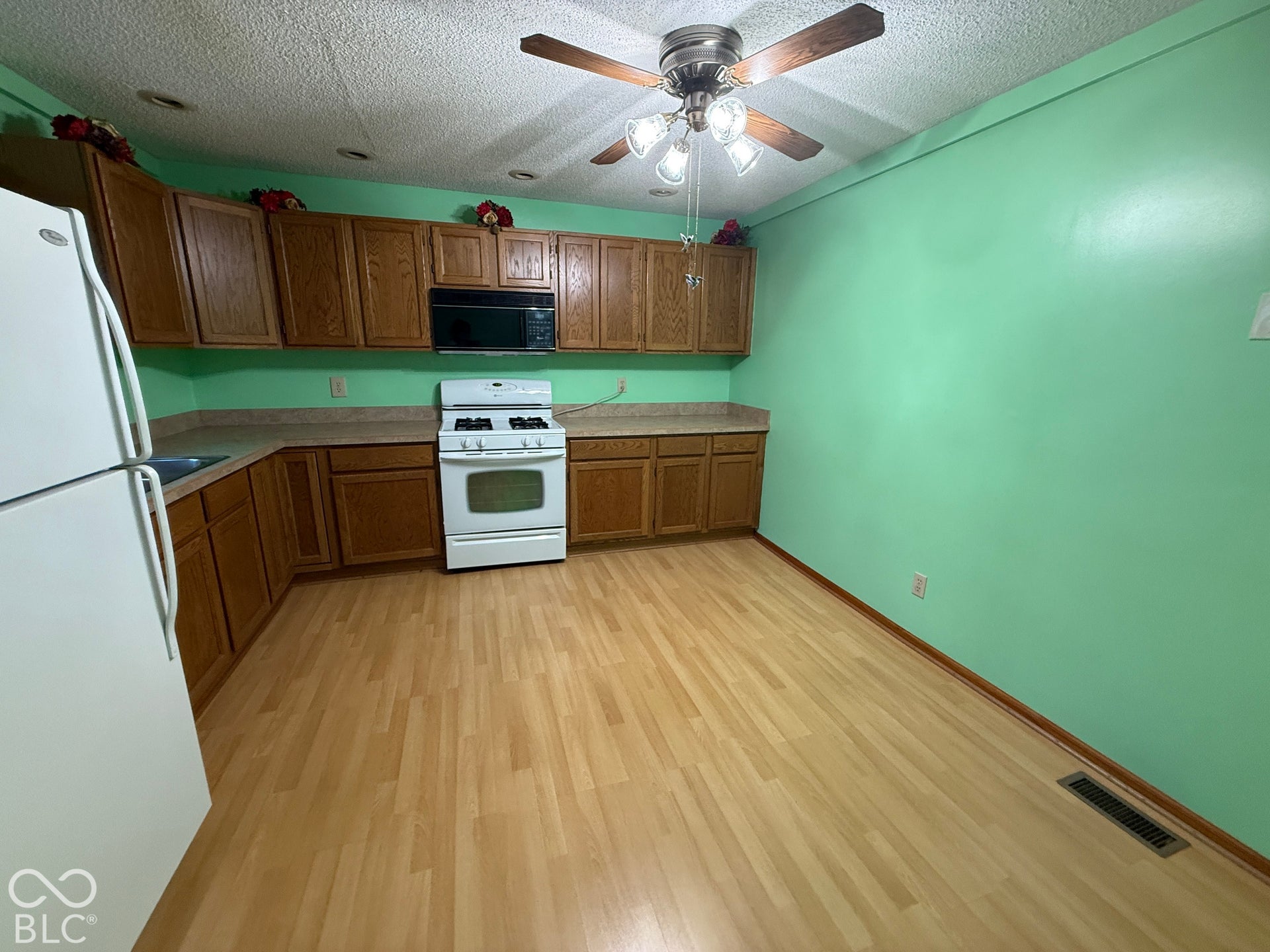 808 W North Street, Lebanon, IN 46052 808 W North Street, Lebanon, IN 46052