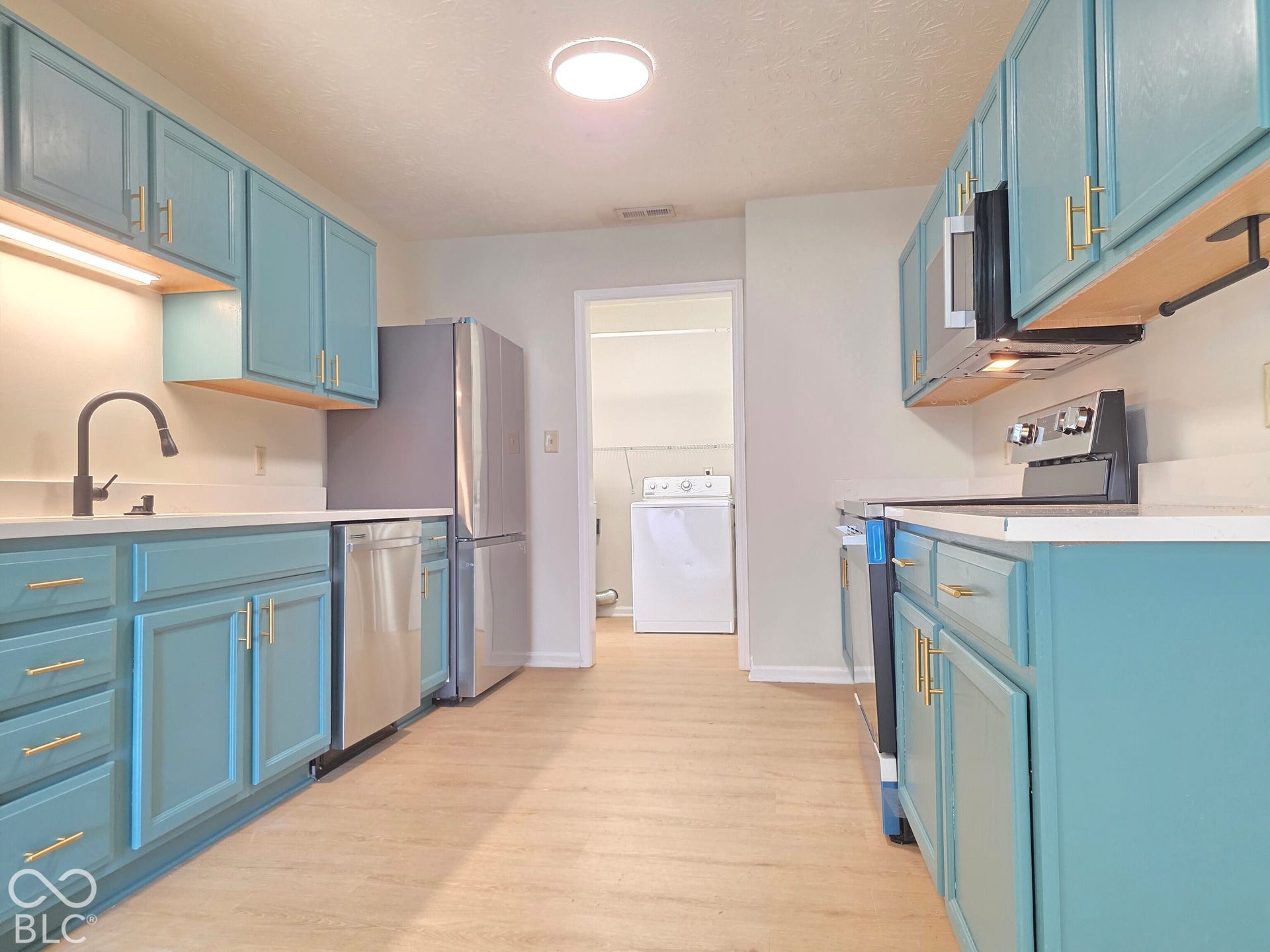 529 Stobus Drive, Greenwood, IN 46143