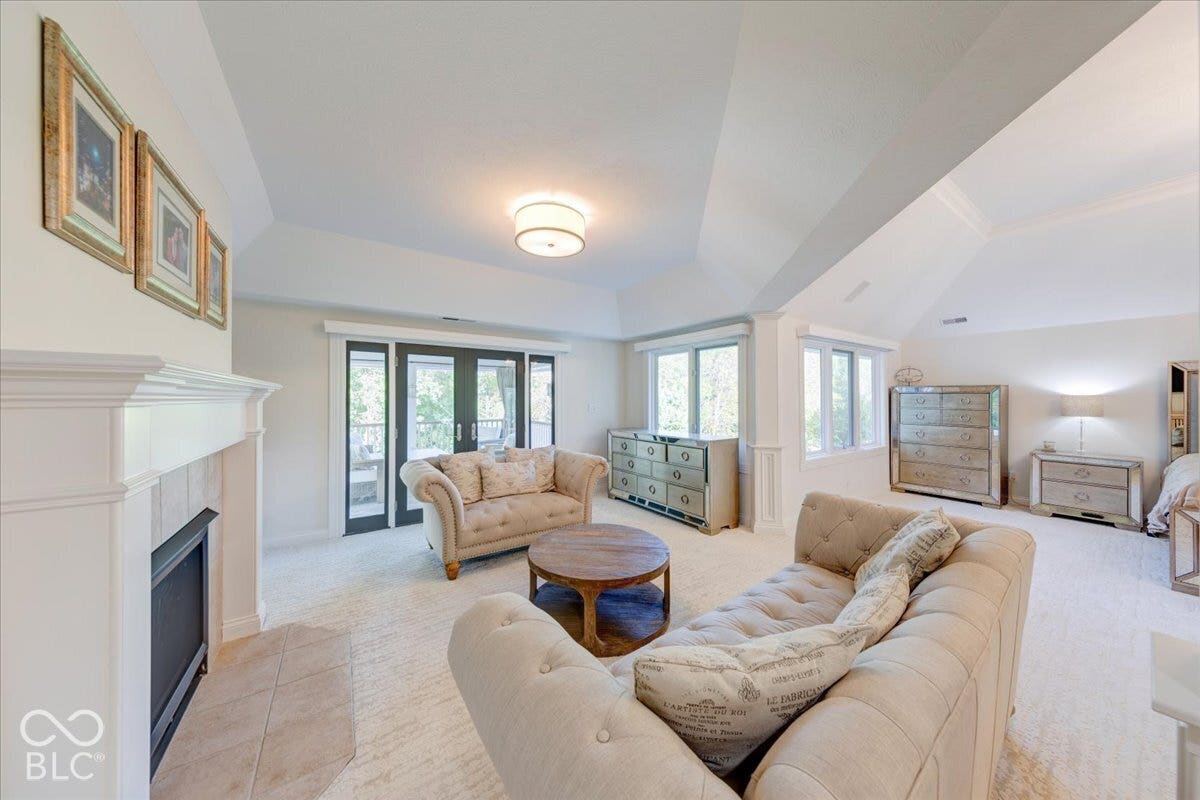 13855 Coldwater Drive, Carmel, IN 46032