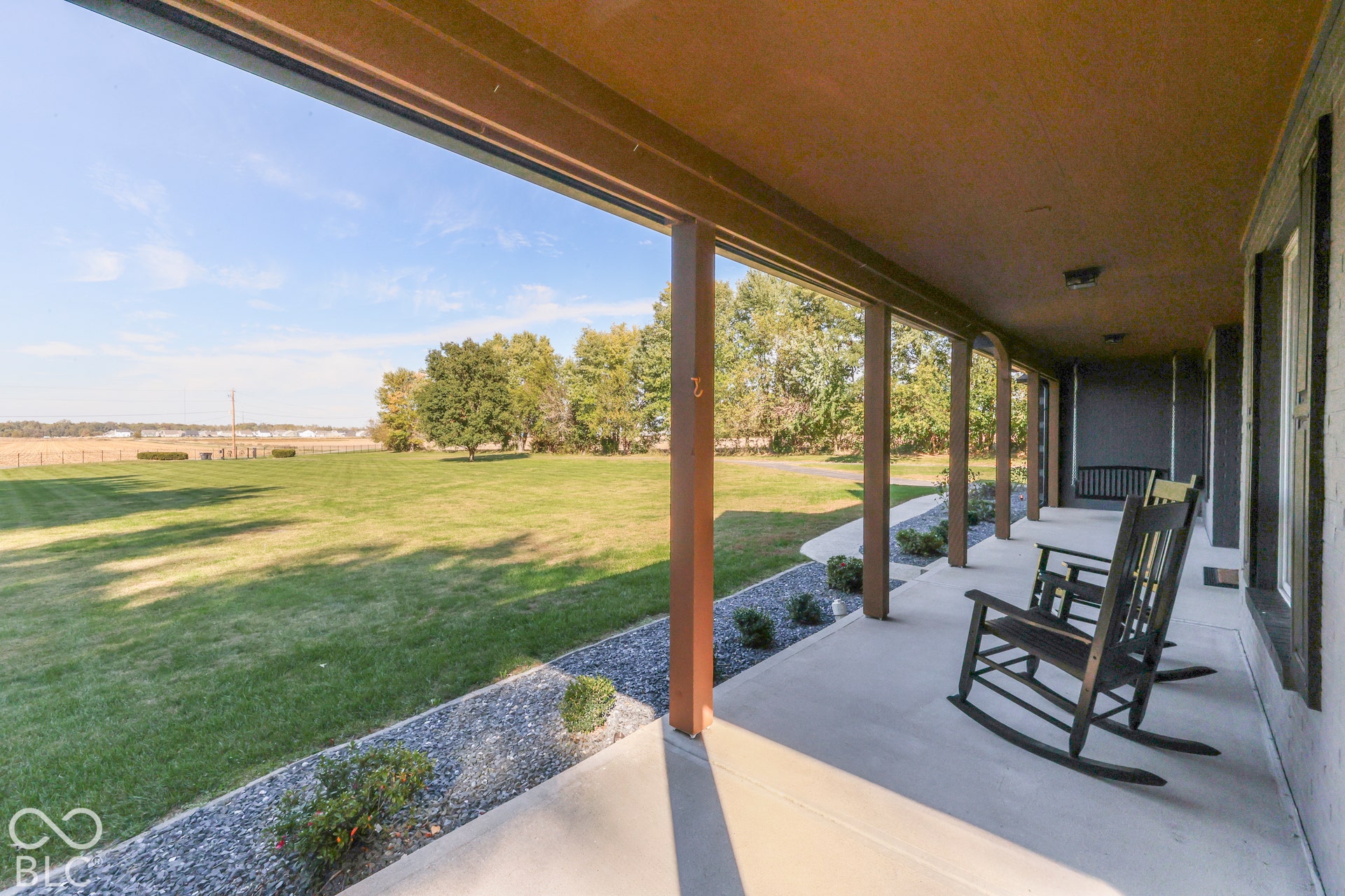1307 E 125 S, Franklin, IN 46131 Large Front porch