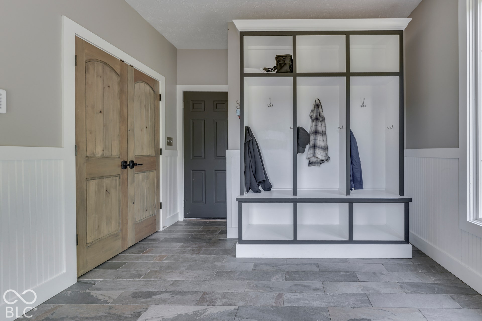 1307 E 125 S, Franklin, IN 46131 Very spacious mud room with built in storage cubbies