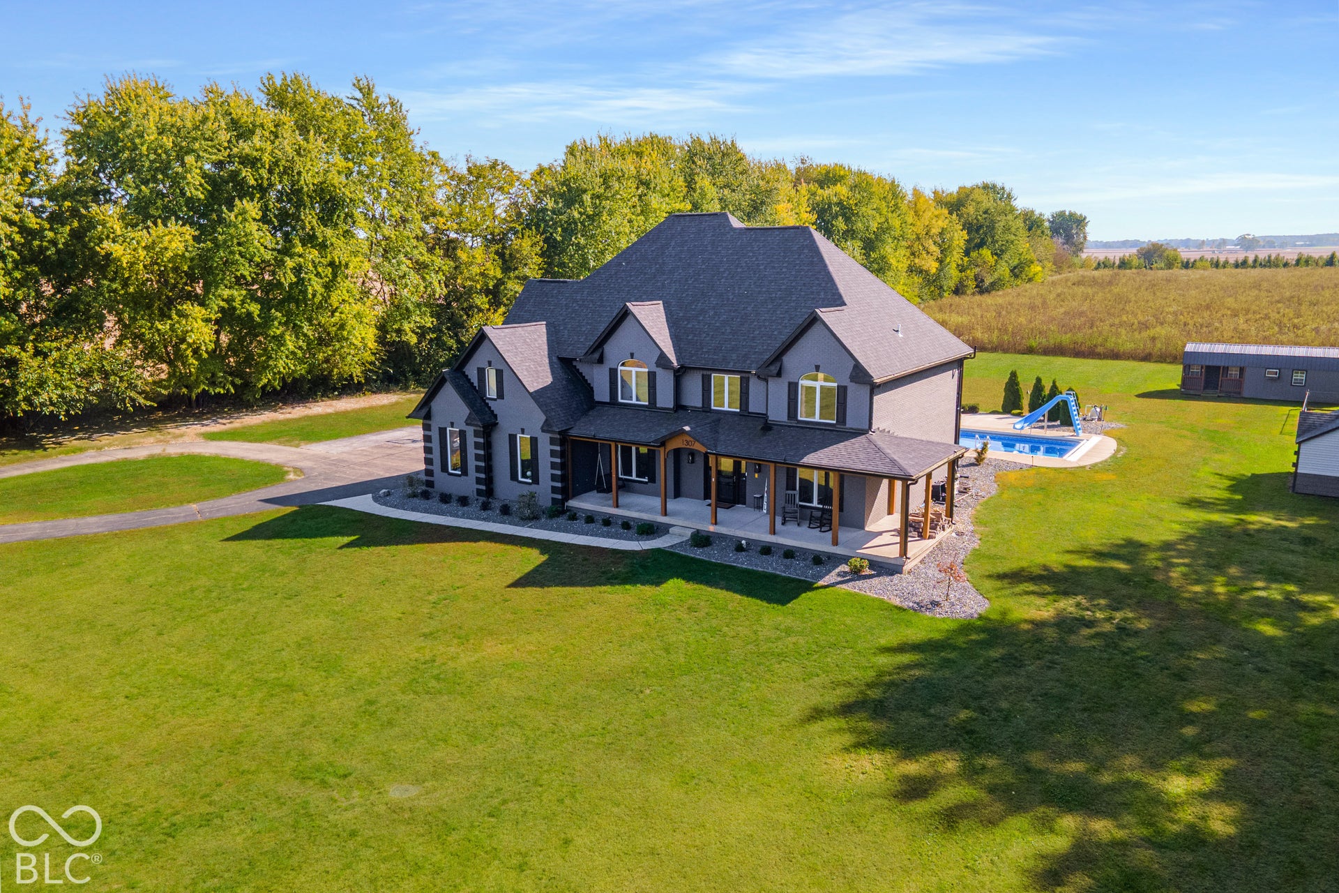1307 E 125 S, Franklin, IN 46131 Home sits back off the road with gorgeous views and lots of privacy