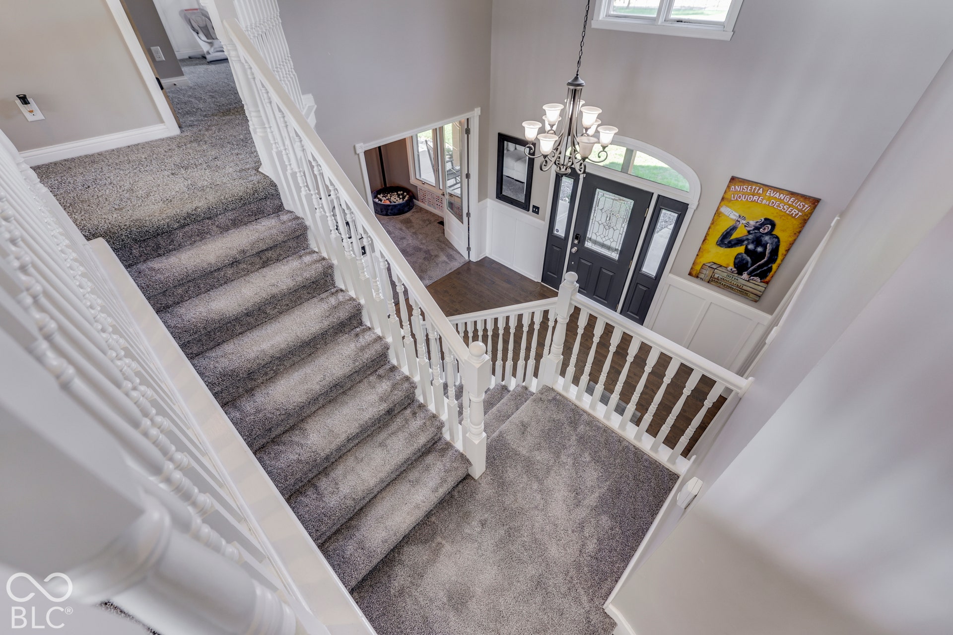 1307 E 125 S, Franklin, IN 46131 Double entry staircase