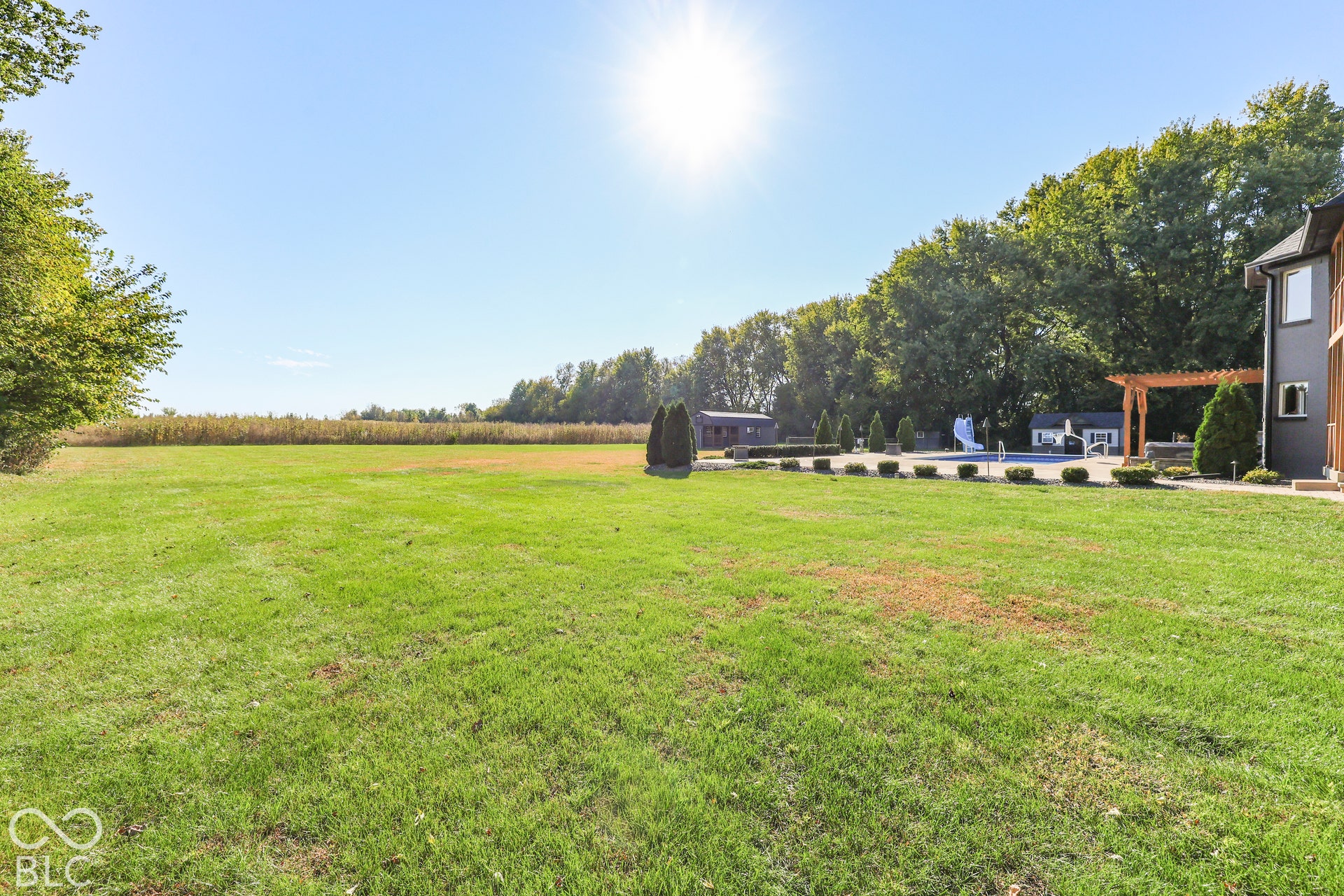 1307 E 125 S, Franklin, IN 46131 Yard