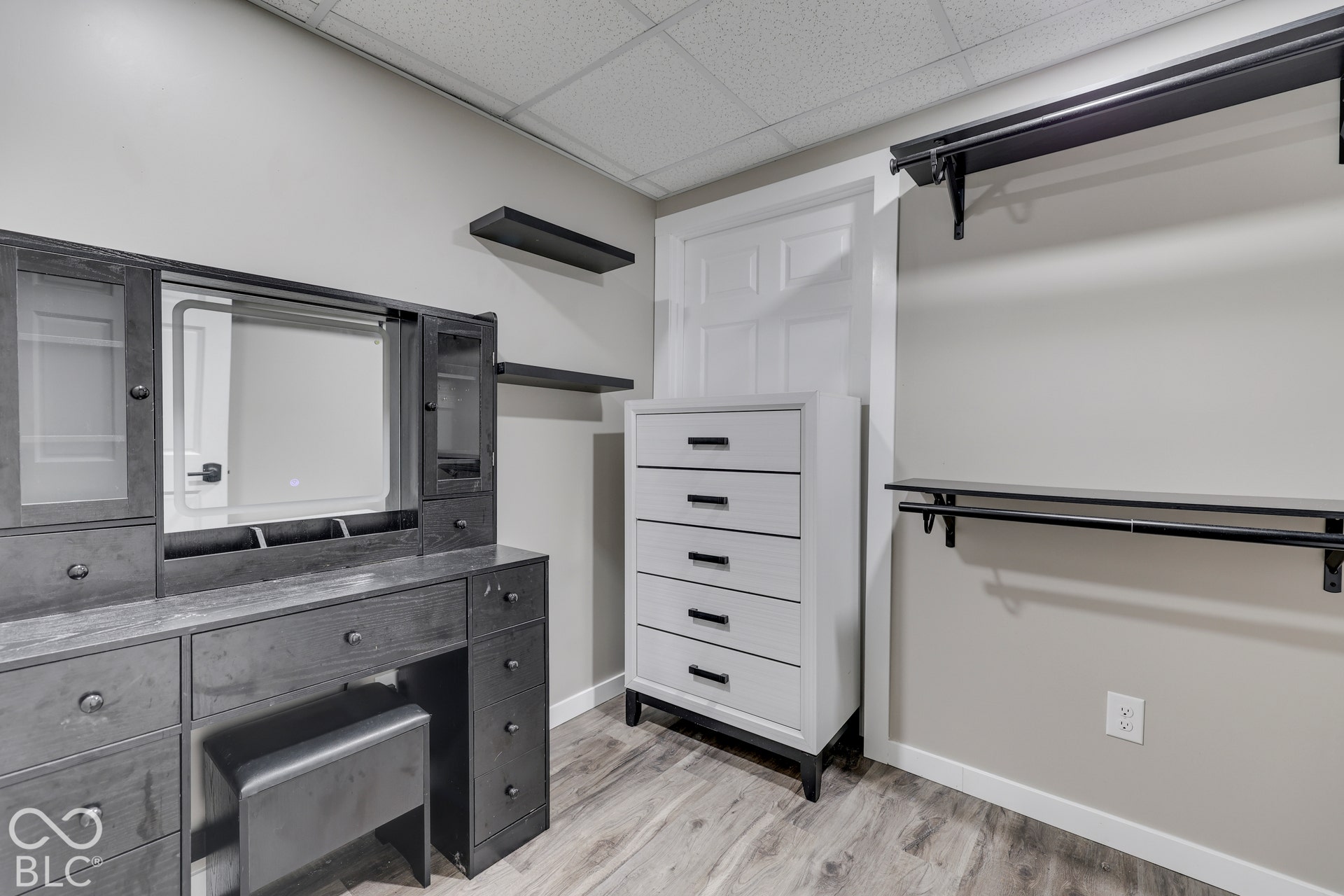 1307 E 125 S, Franklin, IN 46131 Walk in closet