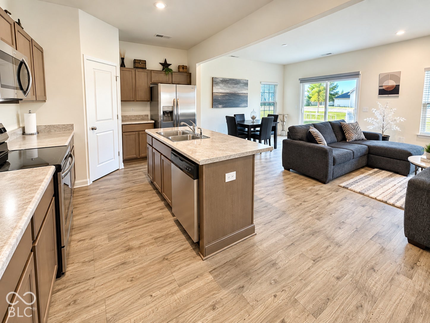10844 Penwell, Indianapolis, IN 46235