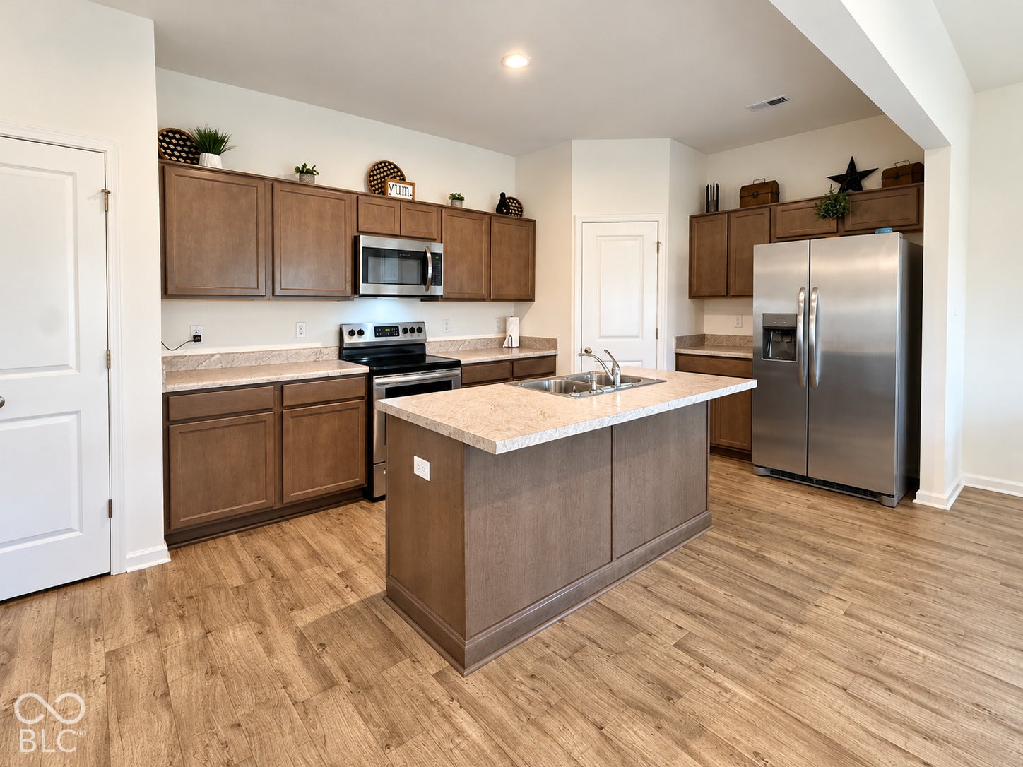 10844 Penwell, Indianapolis, IN 46235