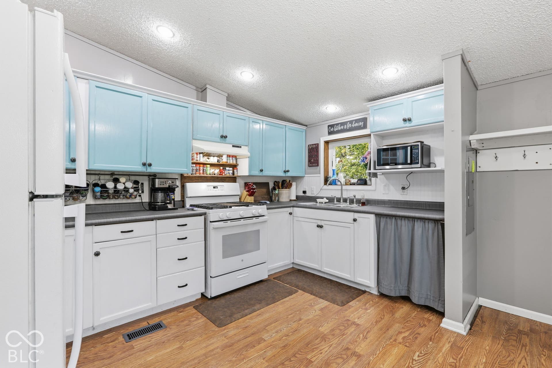 411 W 4th Street, Sheridan, IN 46069