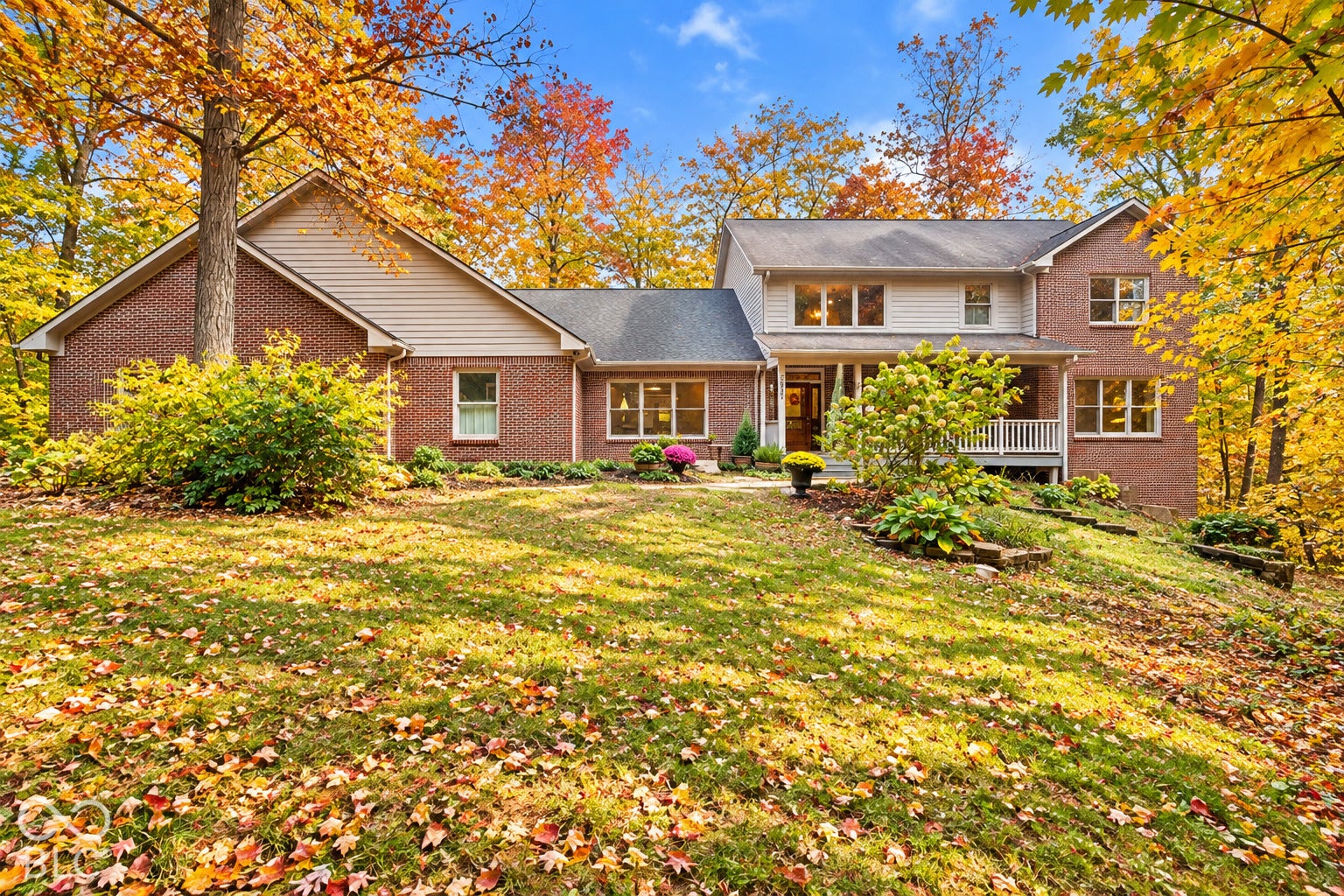 Virtually Altered - Beautiful custom home on 5 wooded acres