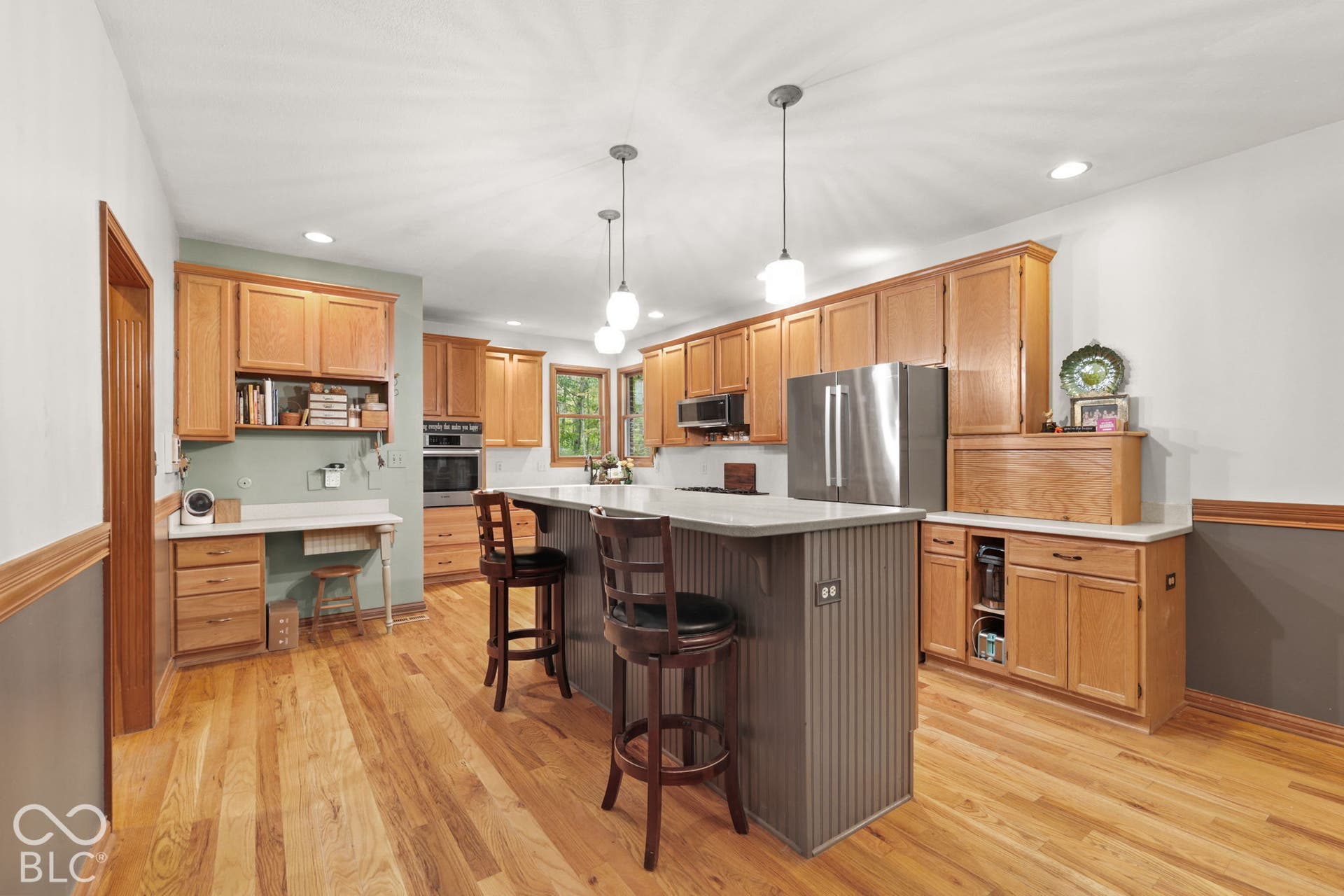 Virtually Altered - Oversized chef's kitchen with upgraded appliances