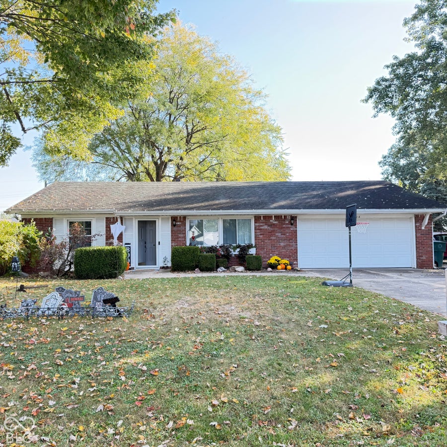 Property photo for 5504 N Winding Way, Muncie, IN