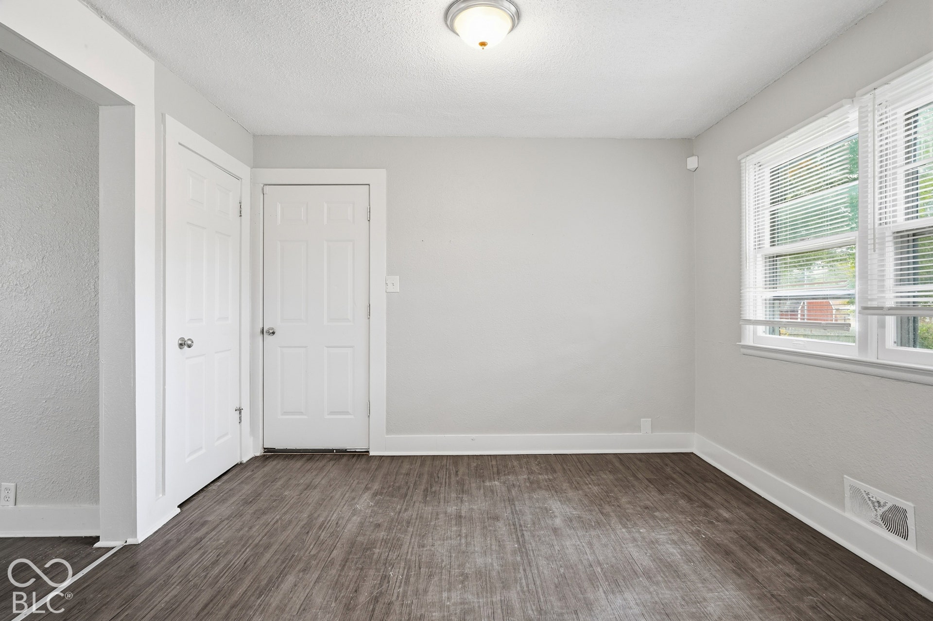 2260 E Thompson Road, Indianapolis, IN 46227