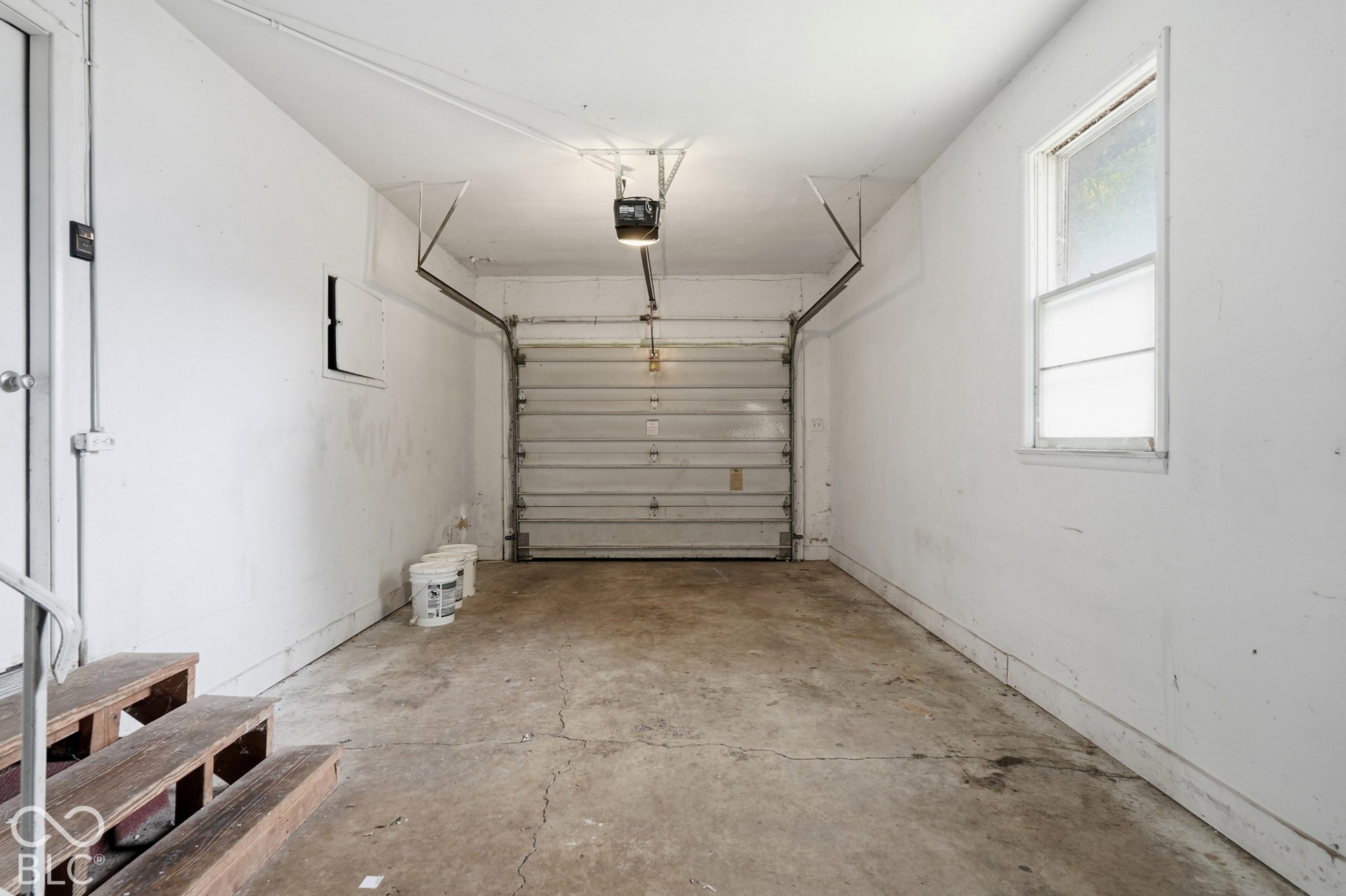 2260 E Thompson Road, Indianapolis, IN 46227