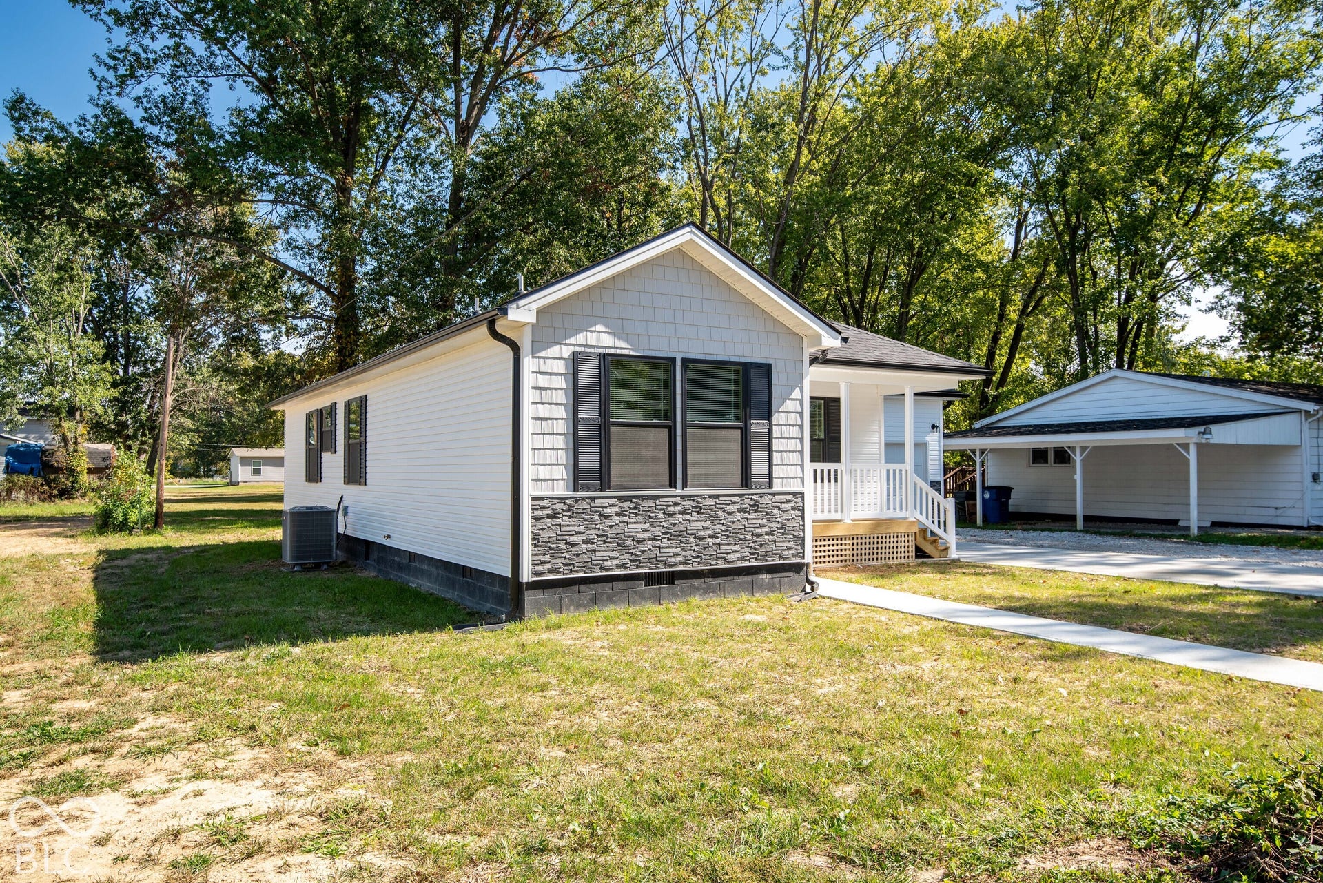 1309 W Gibson Street, Austin, IN 47102