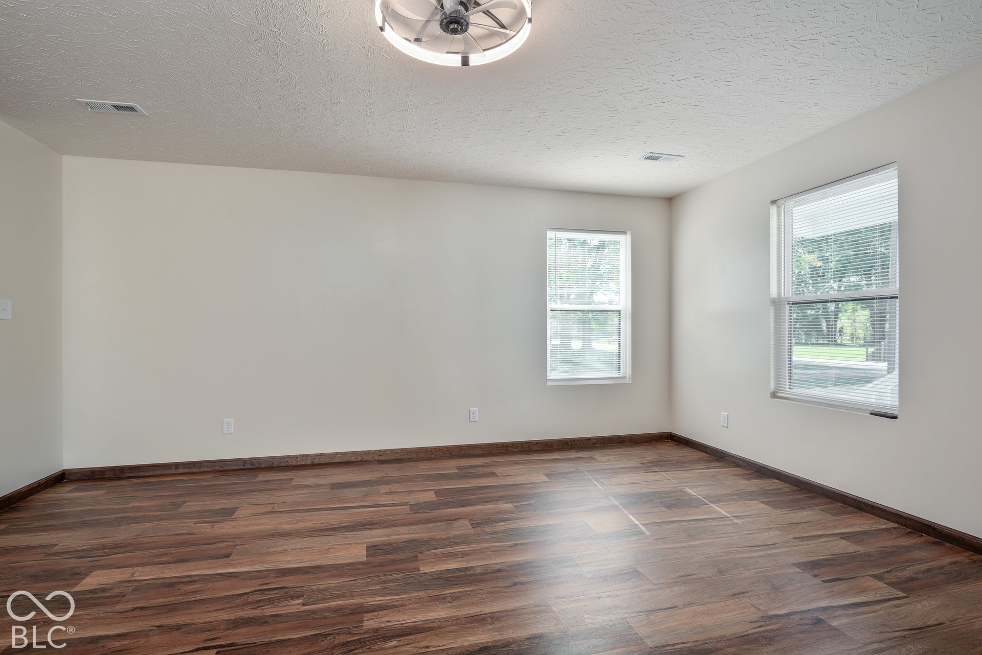 1309 W Gibson Street, Austin, IN 47102