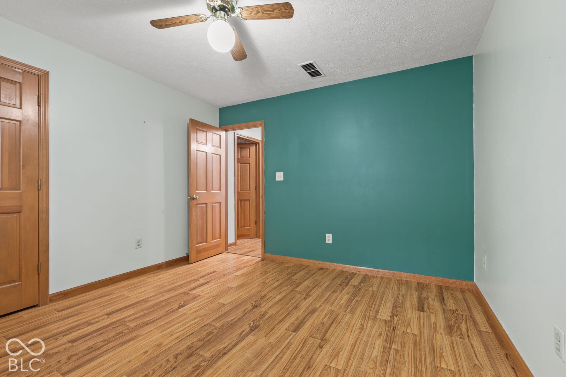 6914 Kirkwood Club Drive, Indianapolis, IN 46241