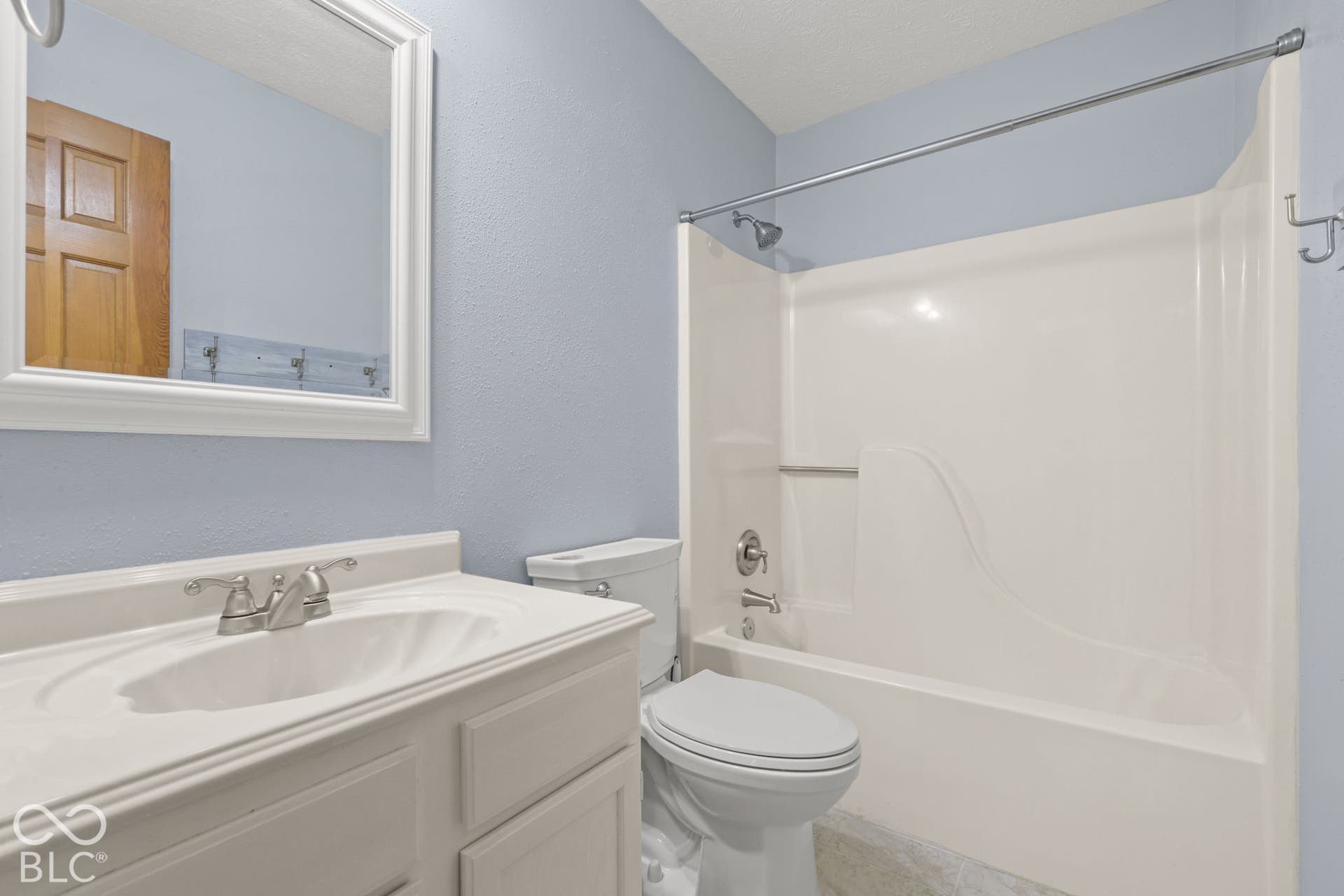 6914 Kirkwood Club Drive, Indianapolis, IN 46241