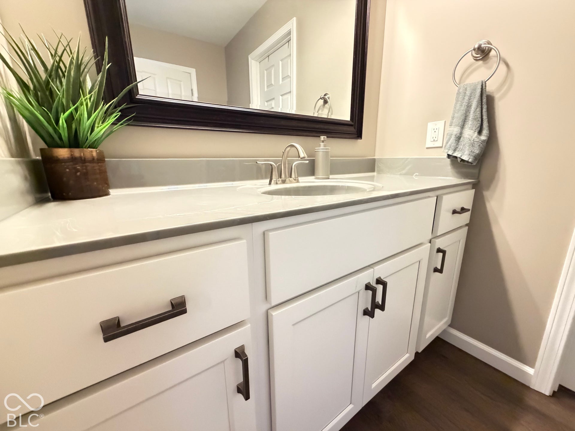 332 Crestwood Avenue, Crawfordsville, IN 47933
