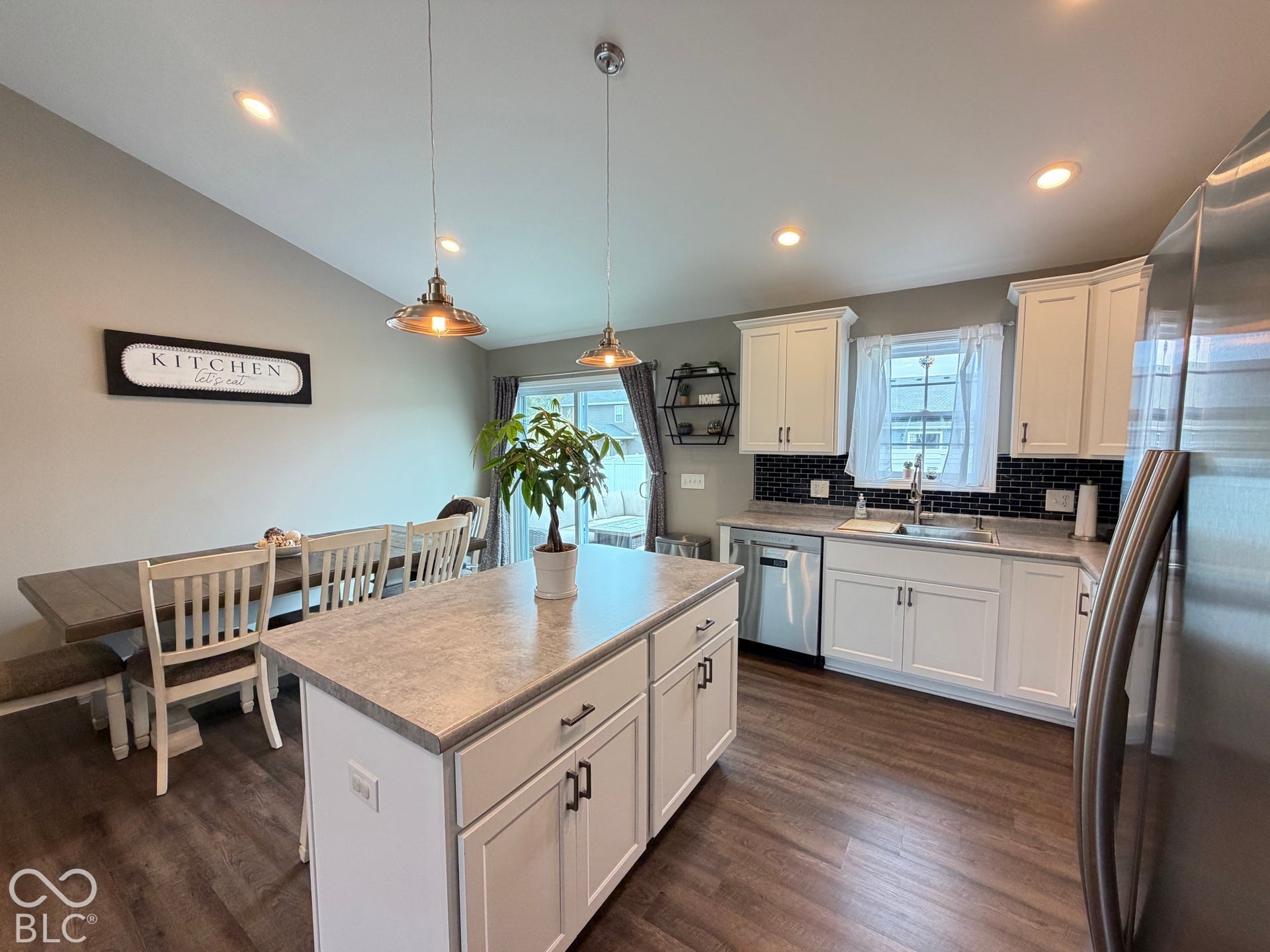332 Crestwood Avenue, Crawfordsville, IN 47933