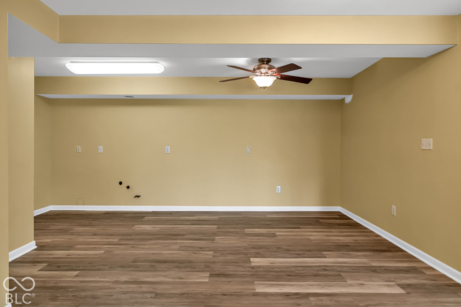 6763 Woodcliff Circle, Zionsville, IN 46077 6763 Woodcliff Circle, Zionsville, IN 46077