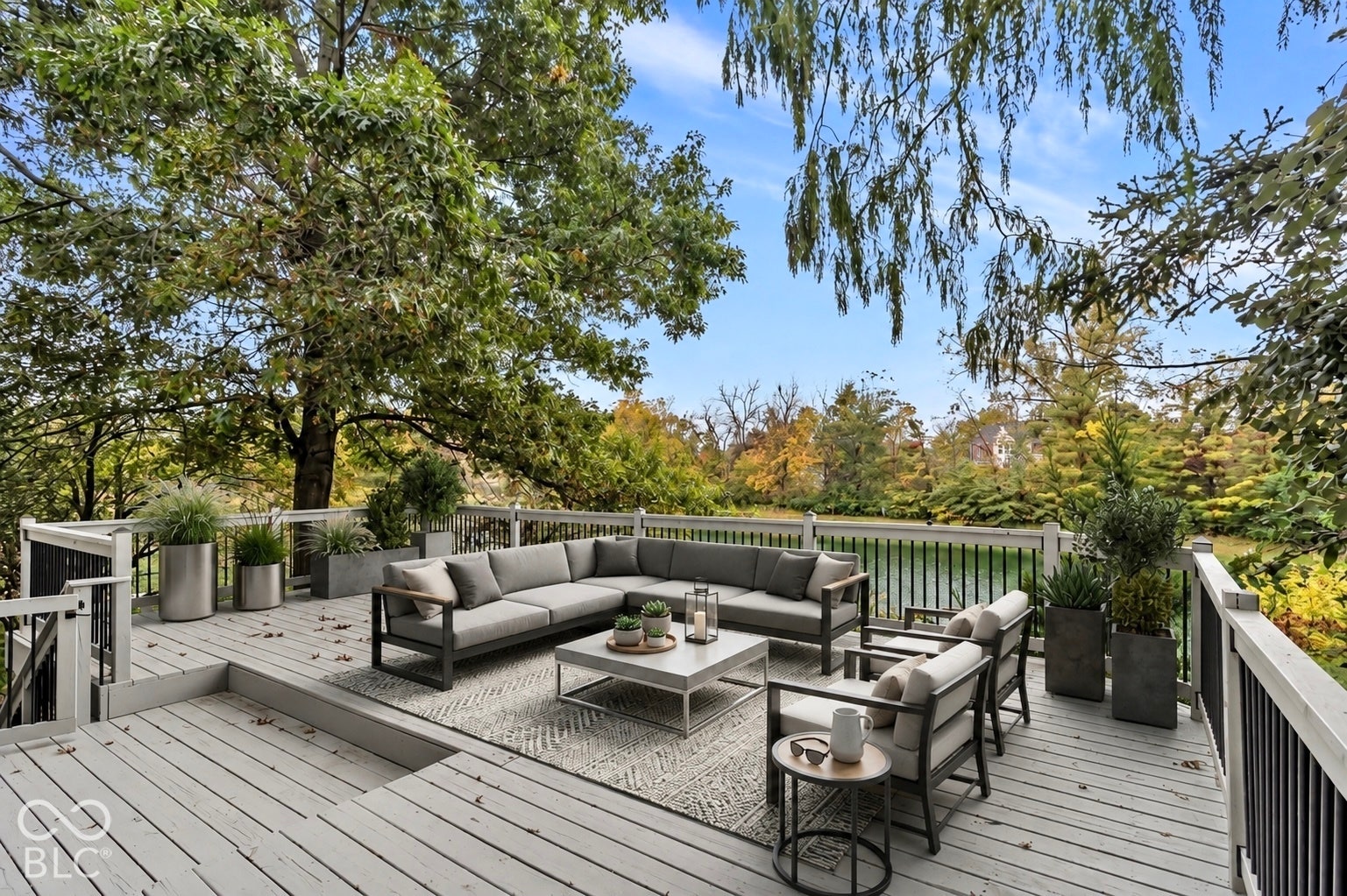 6763 Woodcliff Circle, Zionsville, IN 46077 6763 Woodcliff Circle, Zionsville, IN 46077