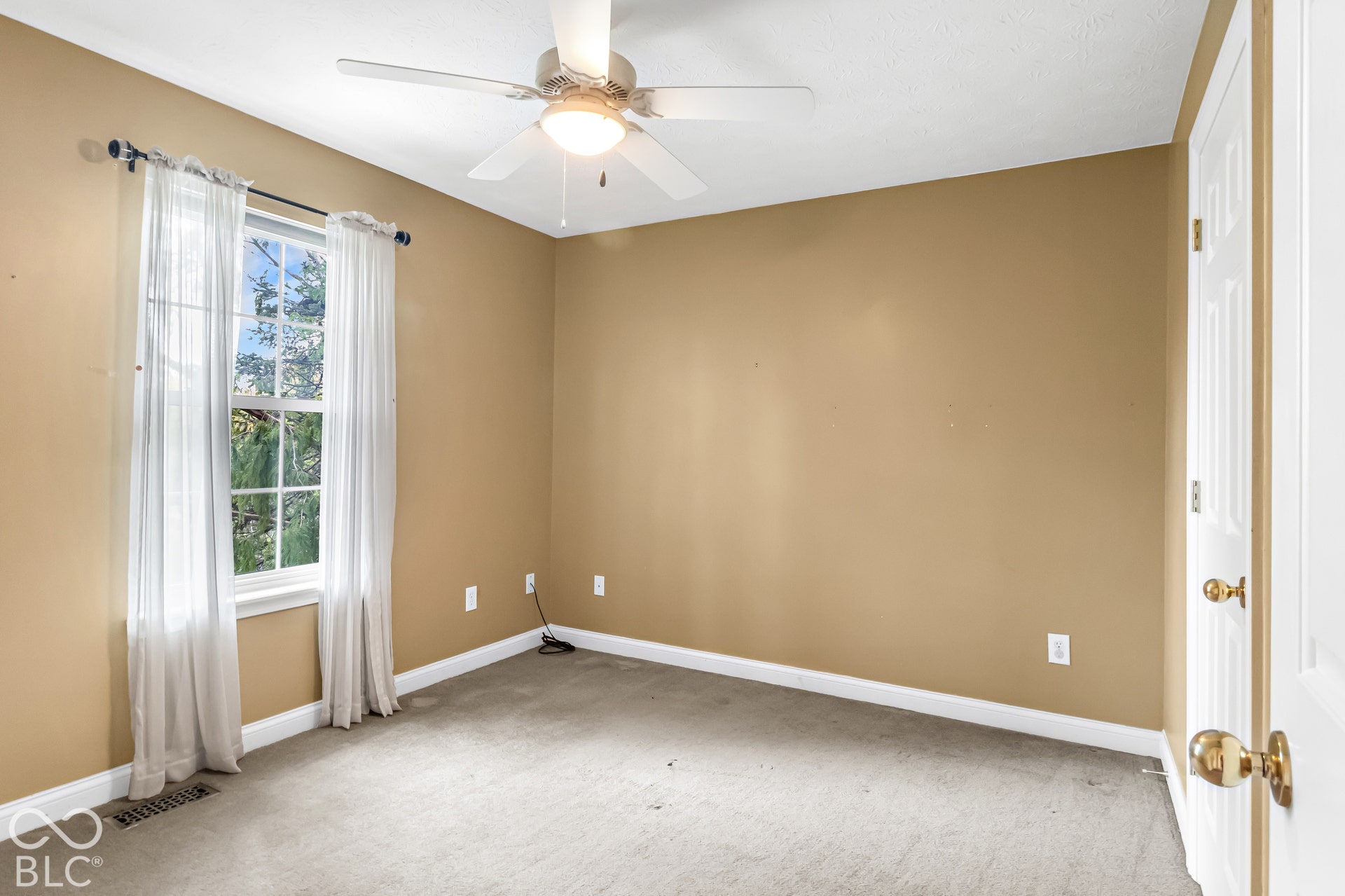6763 Woodcliff Circle, Zionsville, IN 46077 6763 Woodcliff Circle, Zionsville, IN 46077