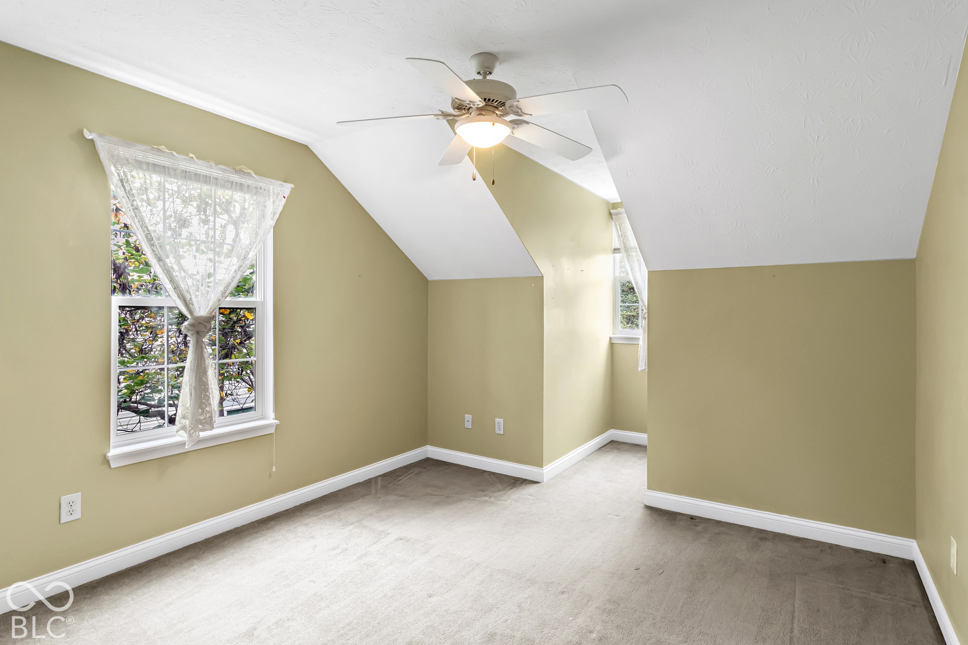 6763 Woodcliff Circle, Zionsville, IN 46077 6763 Woodcliff Circle, Zionsville, IN 46077