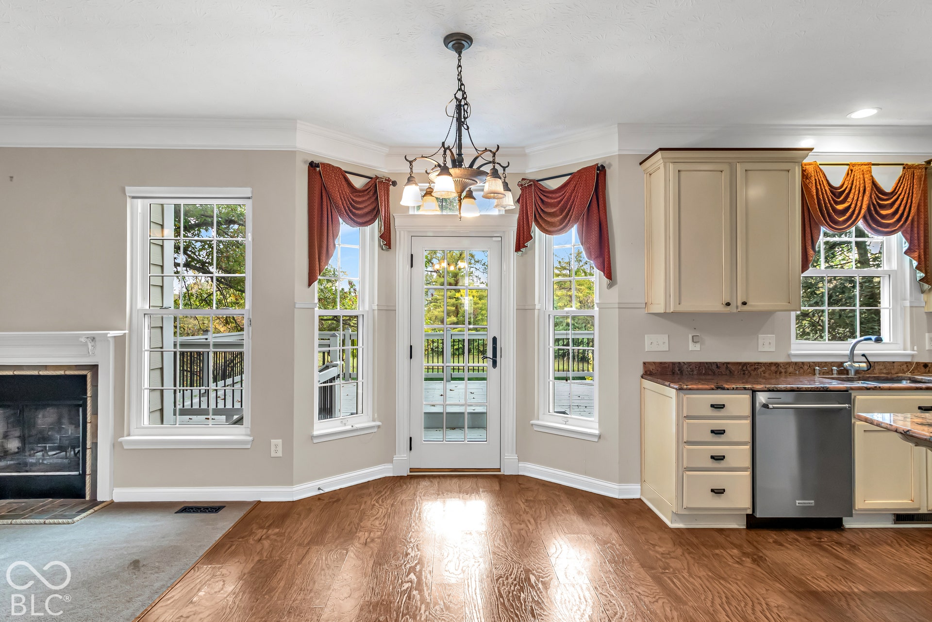 6763 Woodcliff Circle, Zionsville, IN 46077 6763 Woodcliff Circle, Zionsville, IN 46077