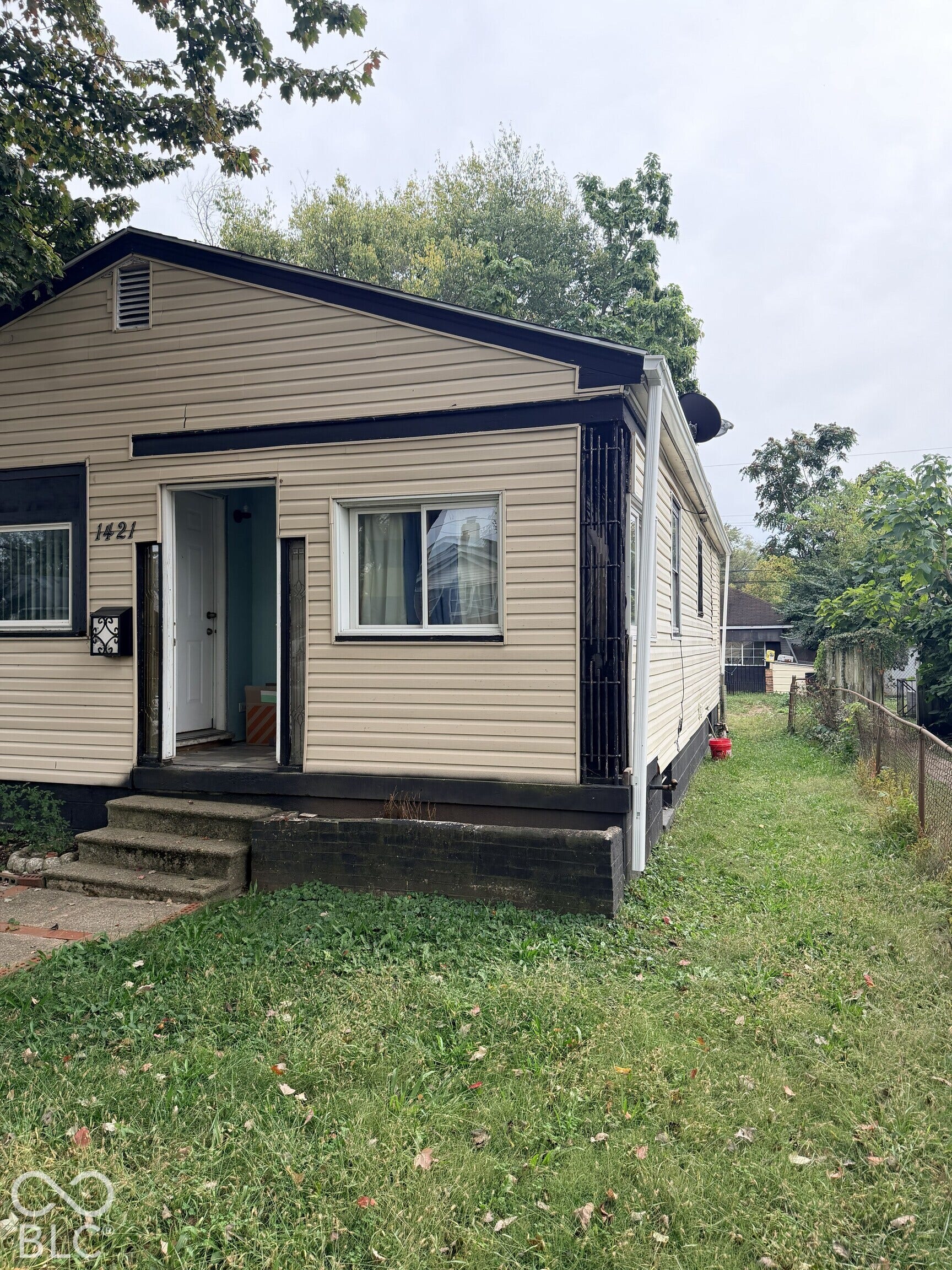 1421 W 25th, Indianapolis, IN 46208
