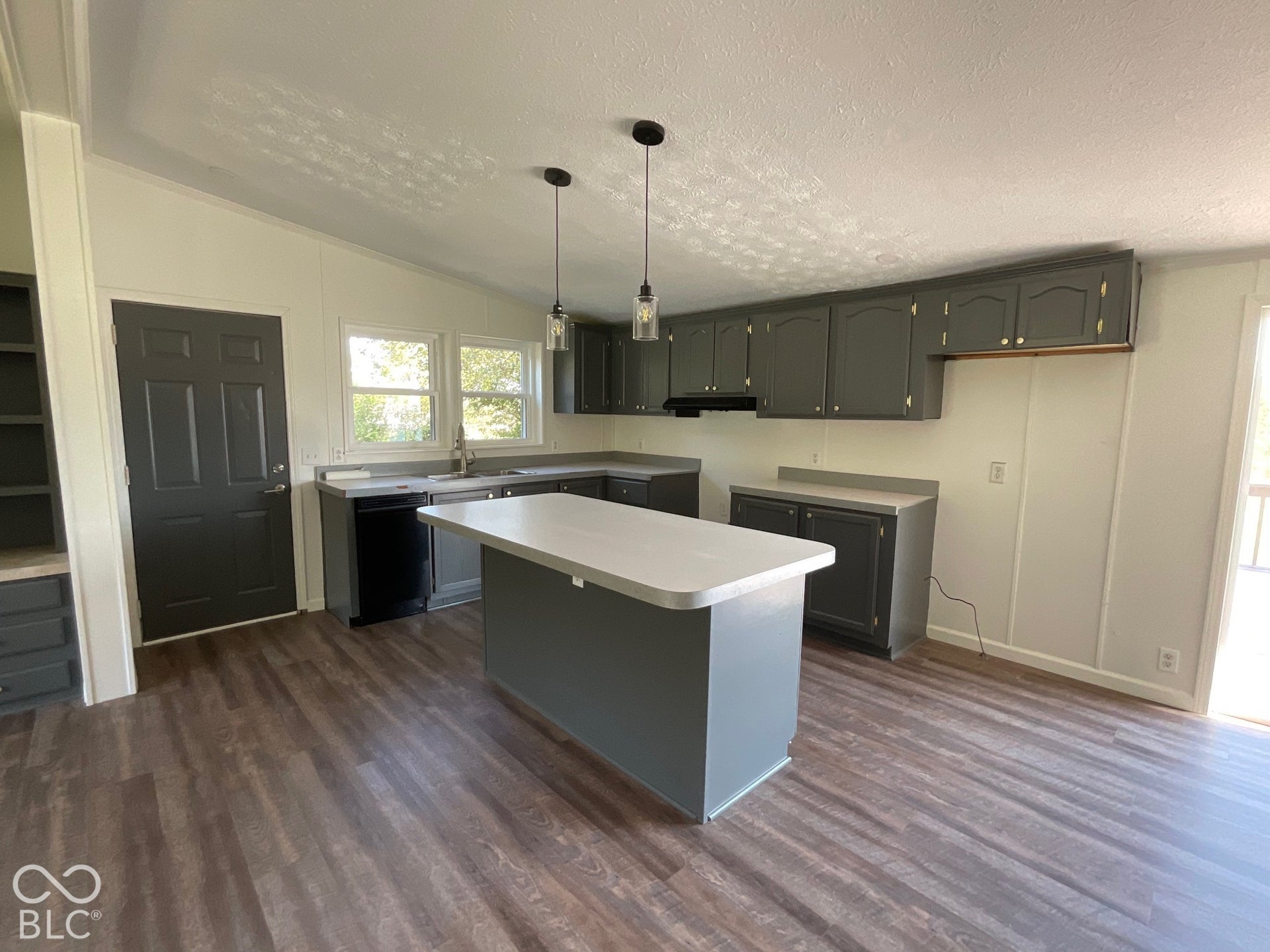 5267 S Coxville Road, Montezuma, IN 47862